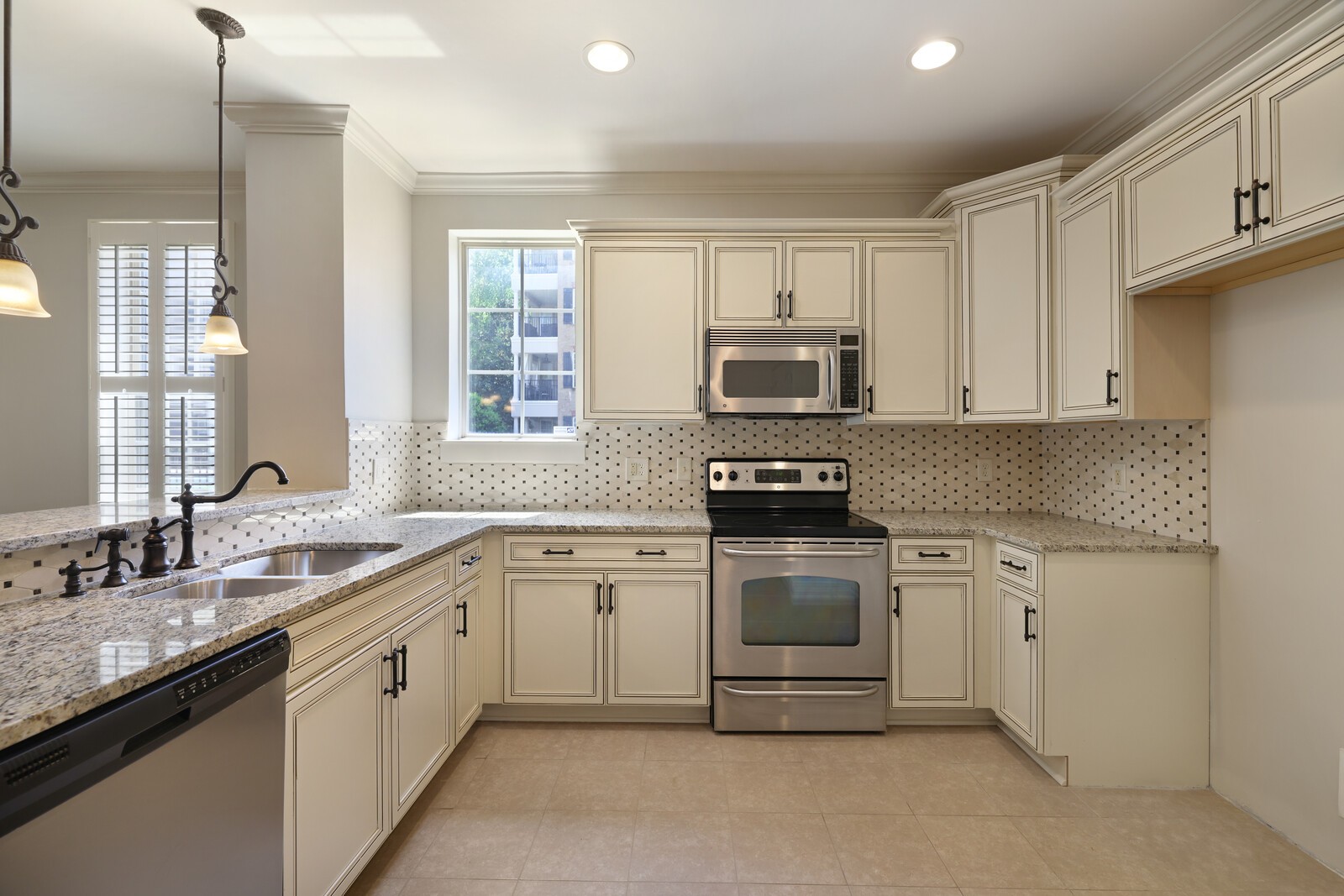 311 Seven Springs Way Unit: 104