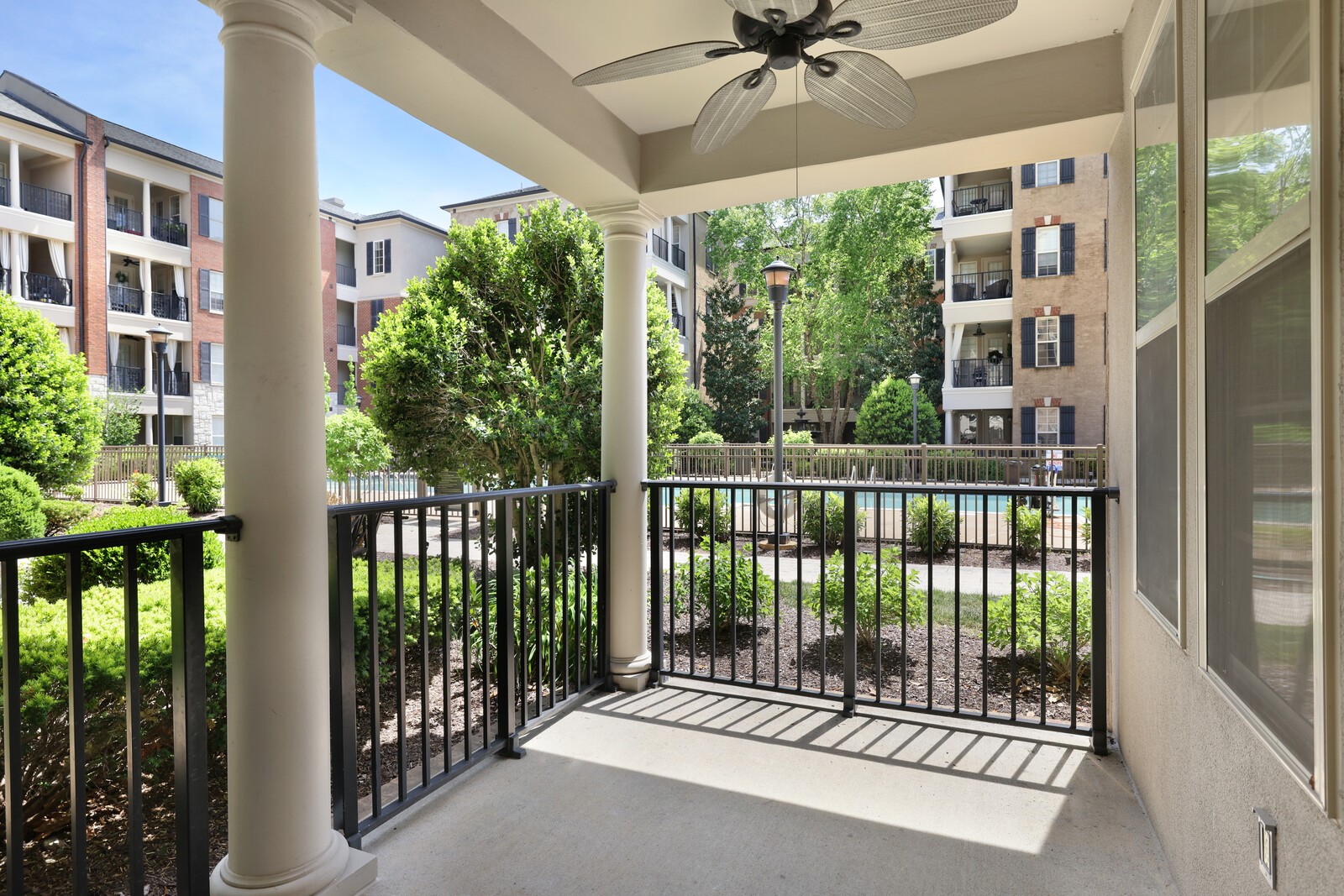 311 Seven Springs Way Unit: 104
