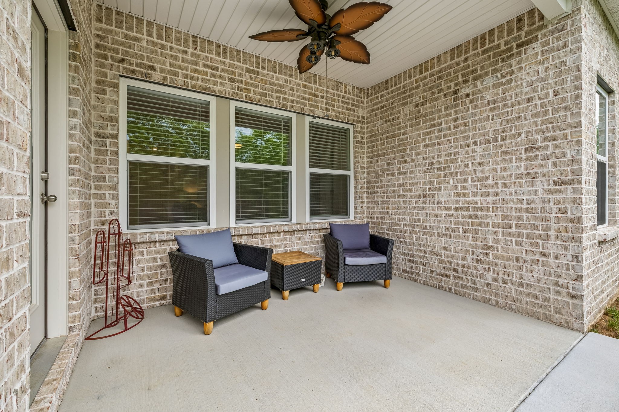 366 Triple Crown Cir