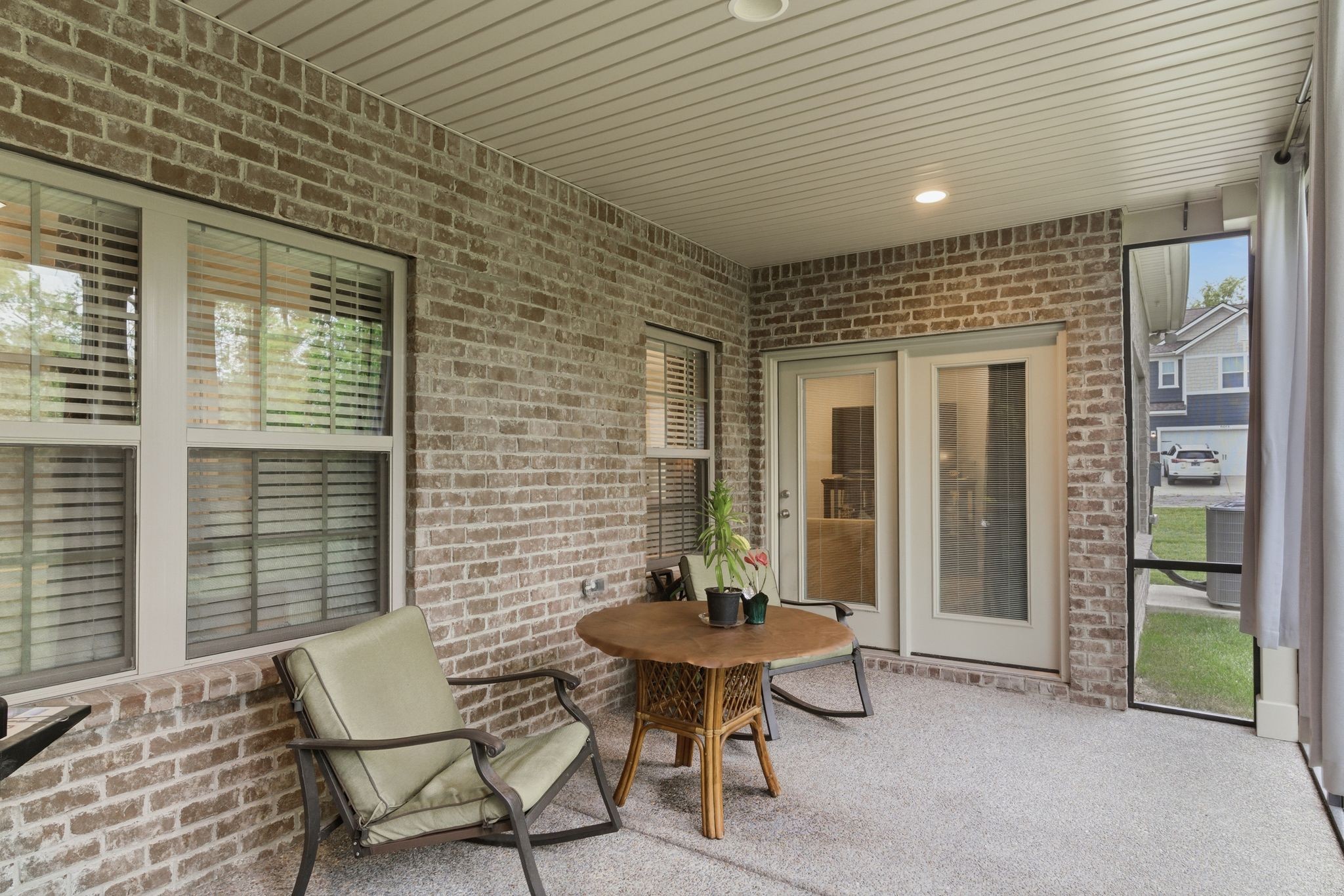 3223 Chaucer Ln