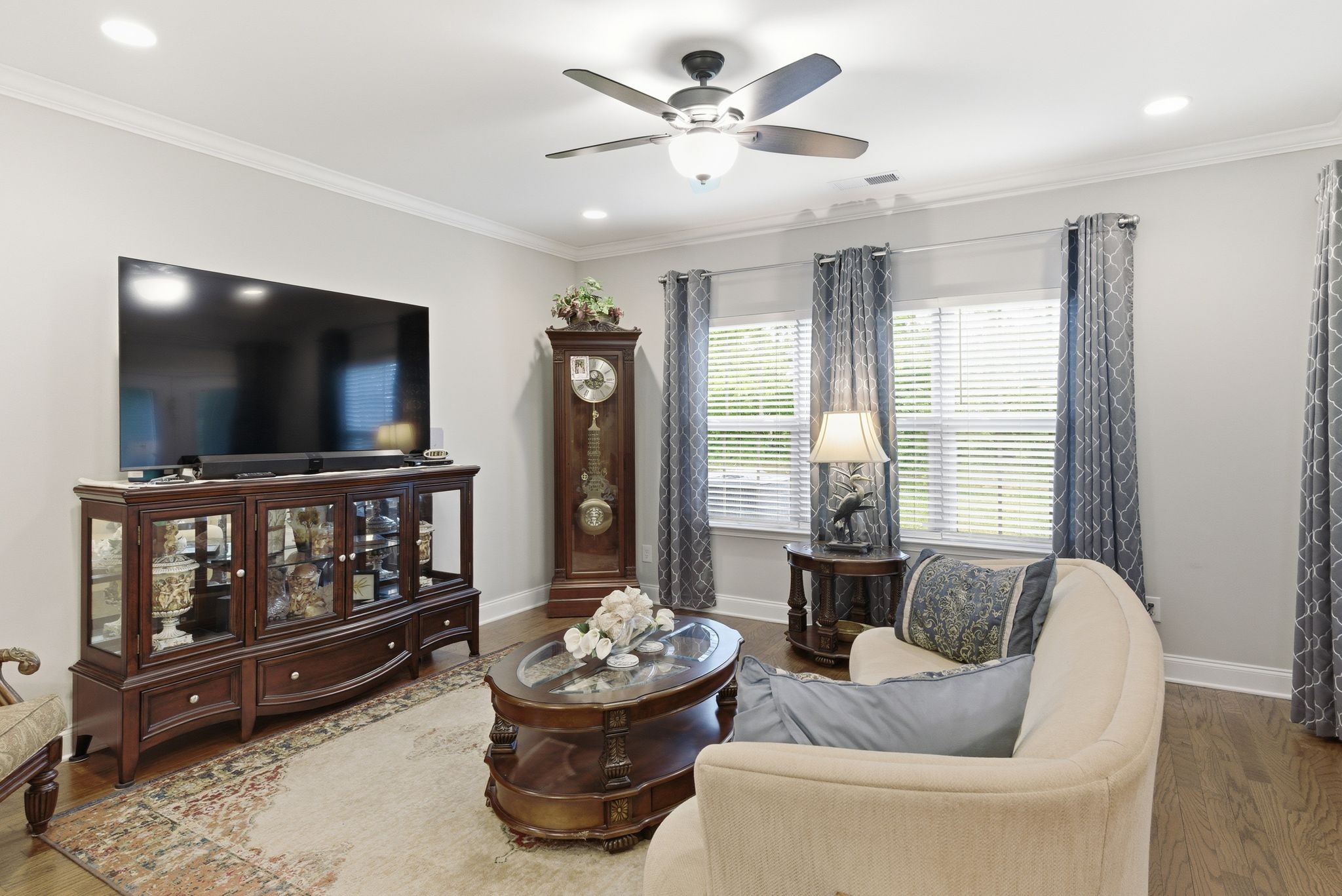 3223 Chaucer Ln