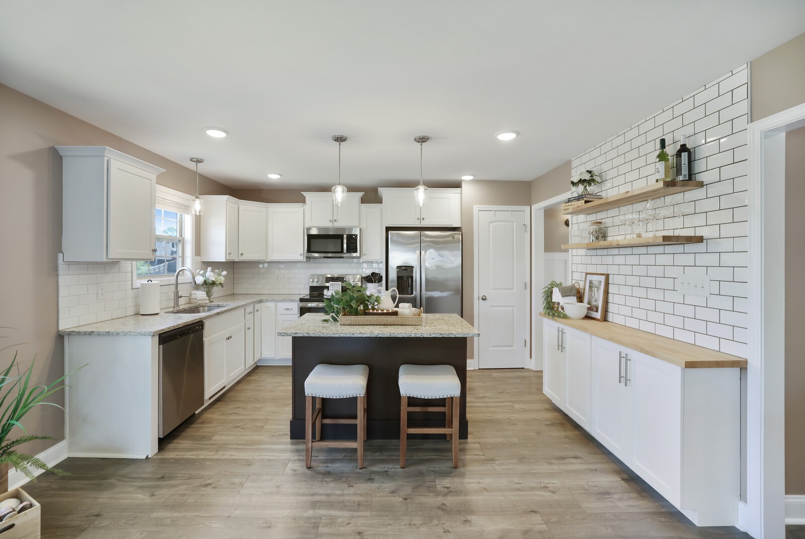 1273 Bailywick Dr