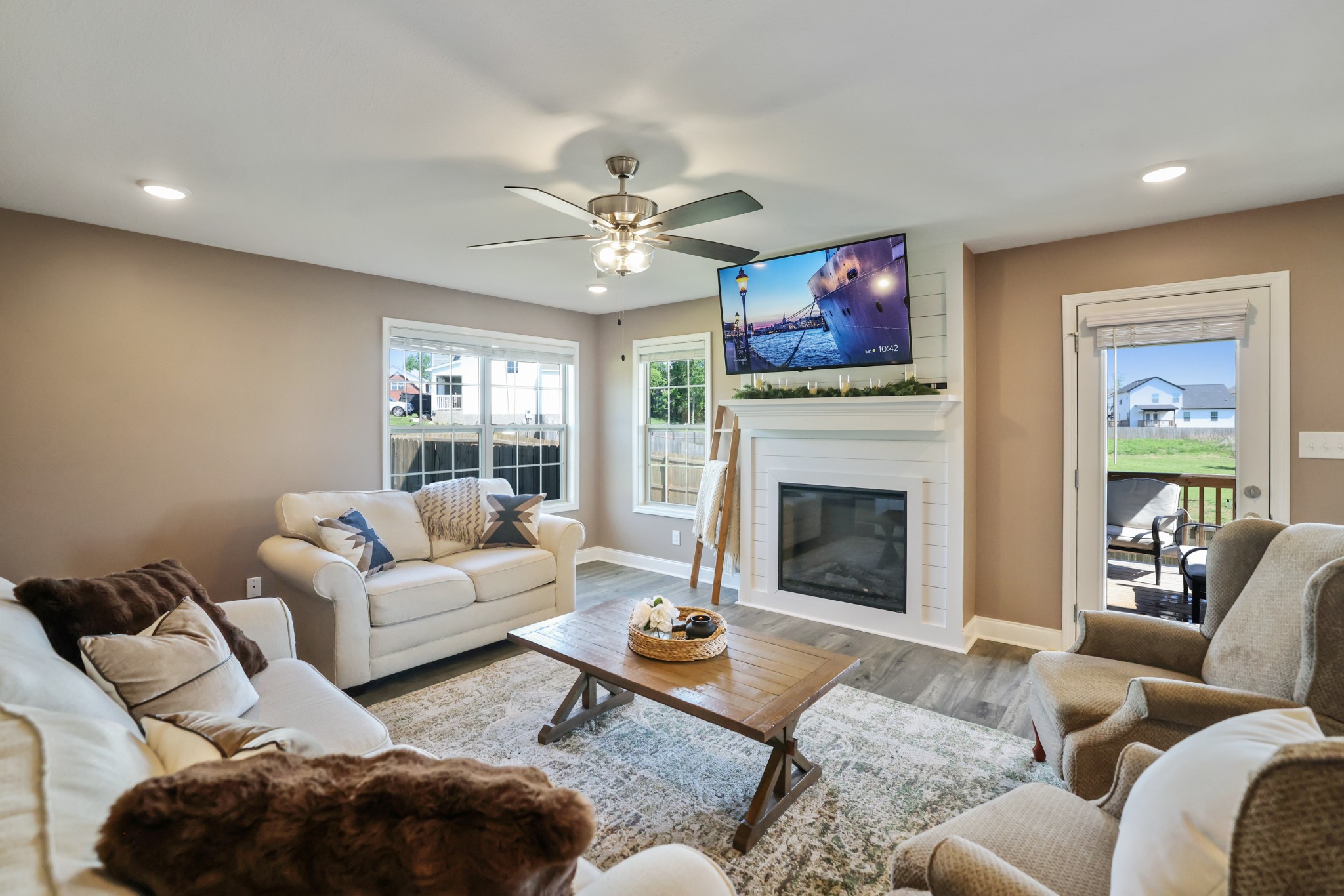 1273 Bailywick Dr
