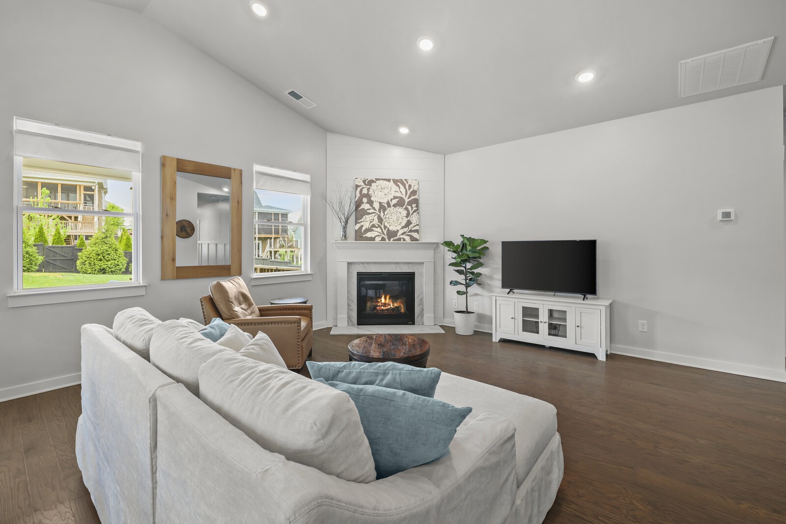 3421 Milford Dr