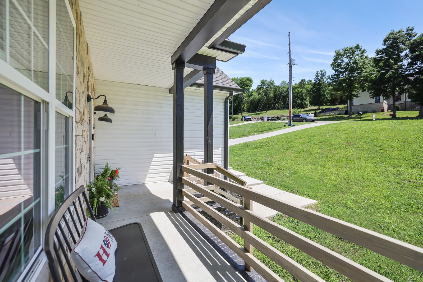 245 Hickory Ridge Ln