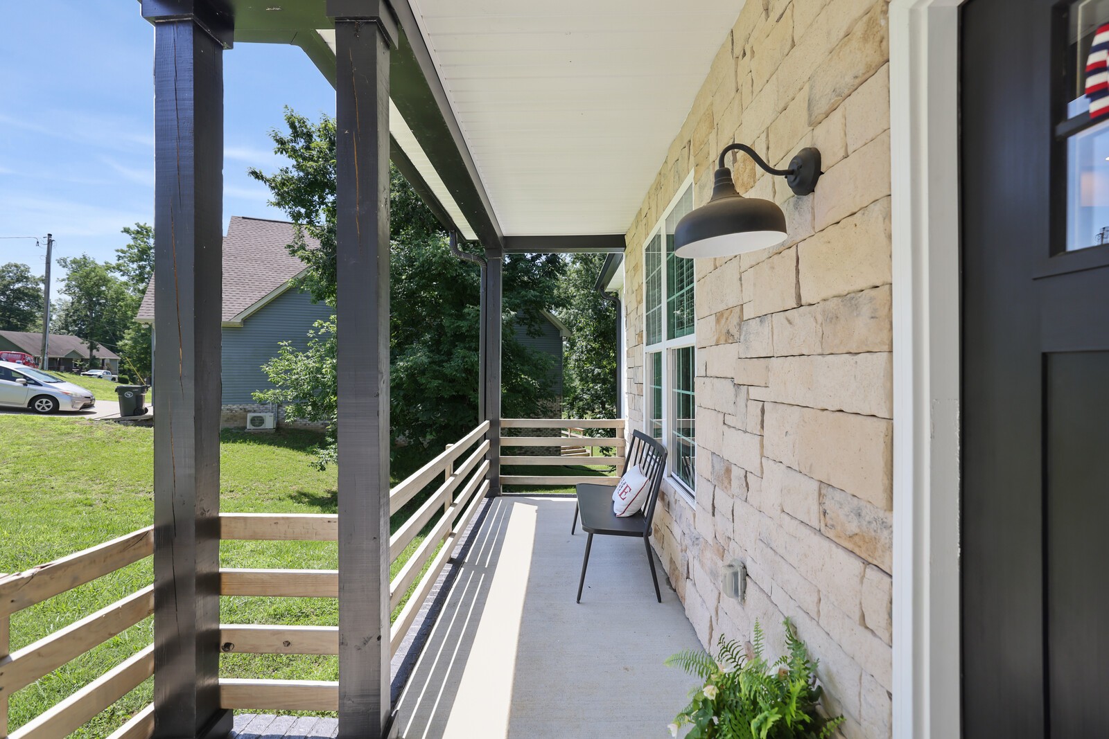 245 Hickory Ridge Ln