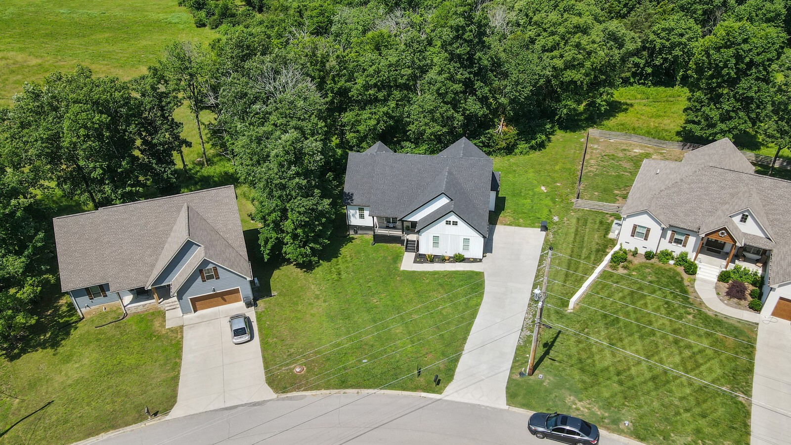 245 Hickory Ridge Ln