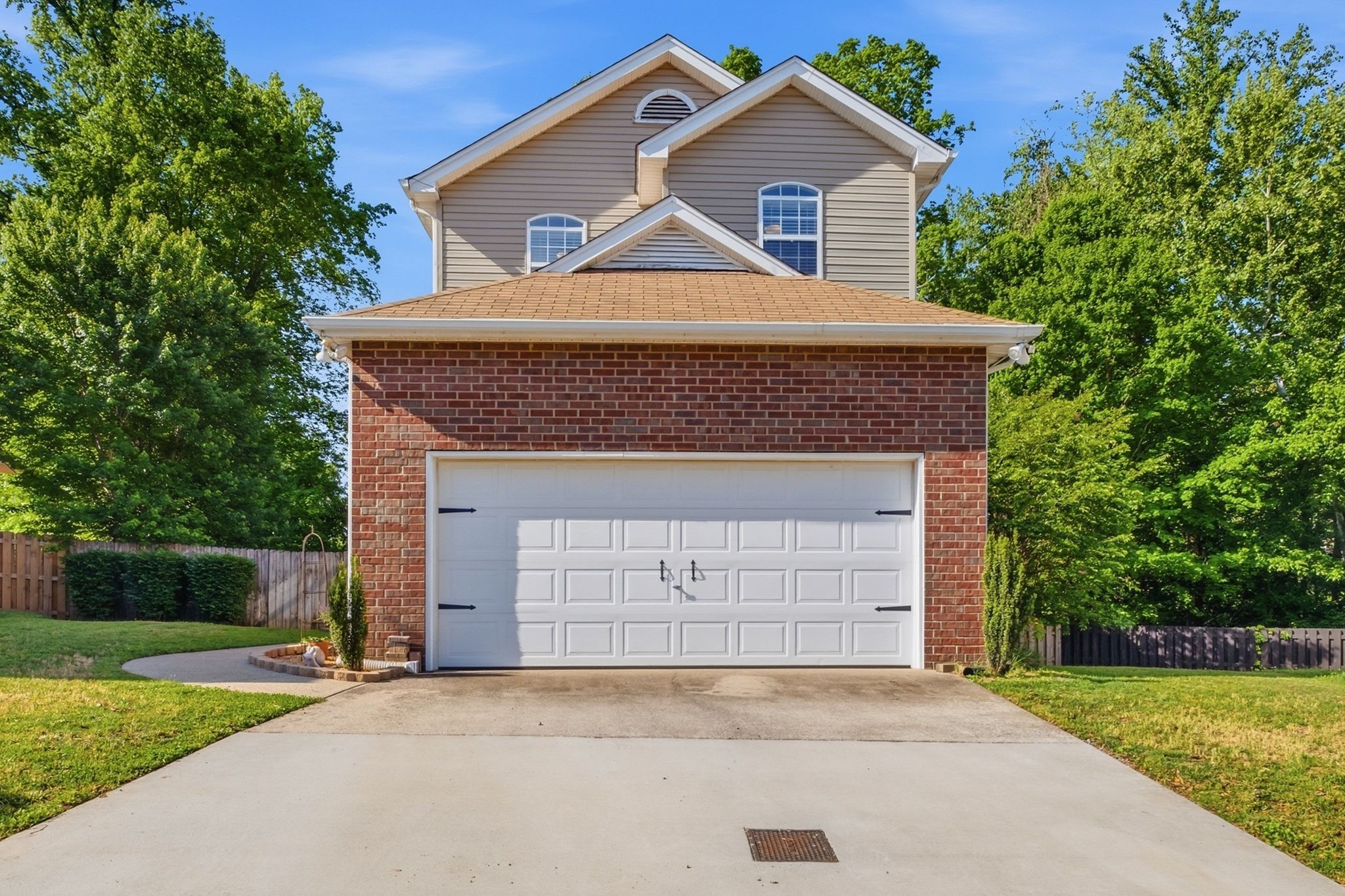 2913 Chesney Ct