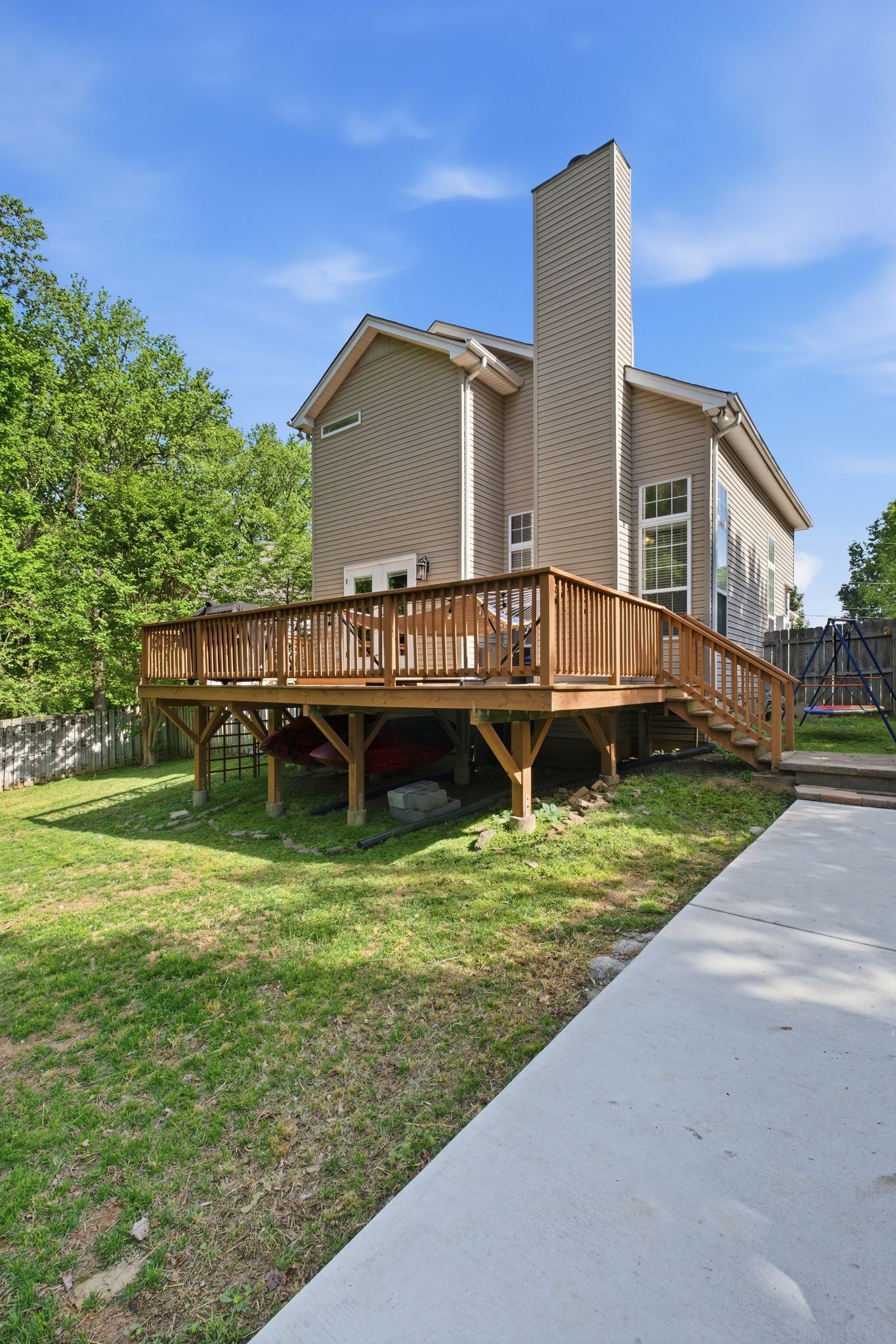 2913 Chesney Ct