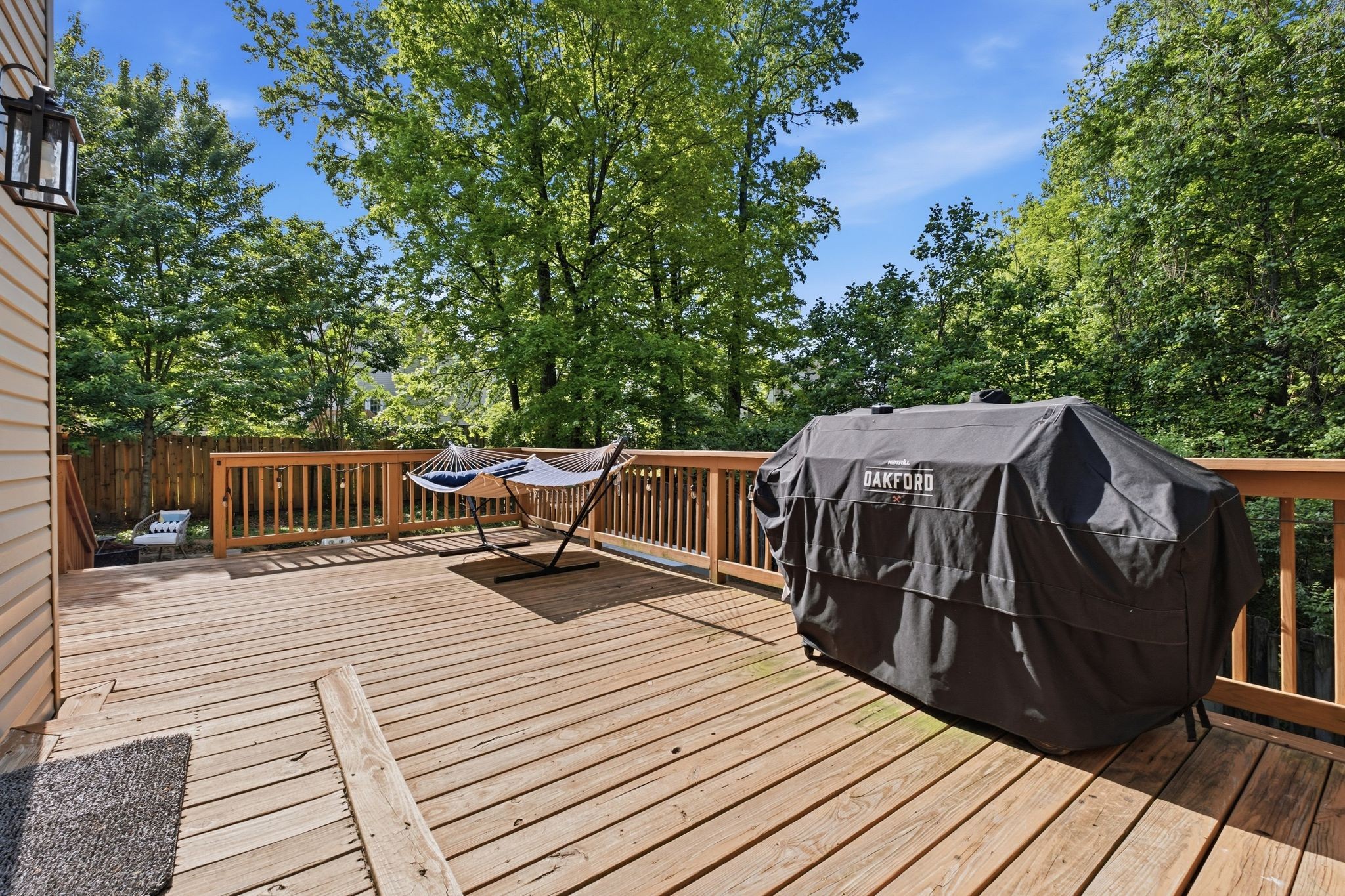 2913 Chesney Ct
