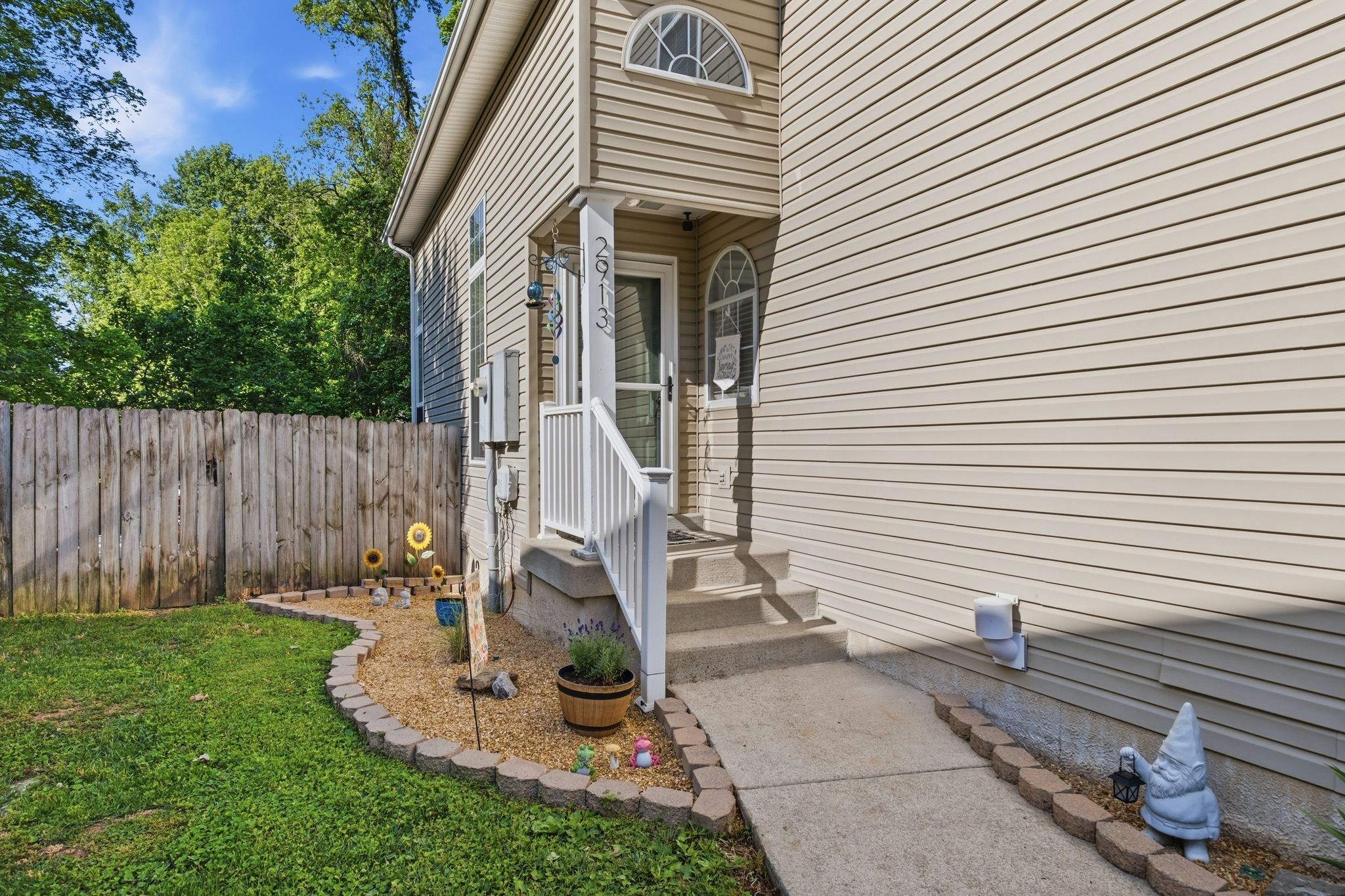 2913 Chesney Ct