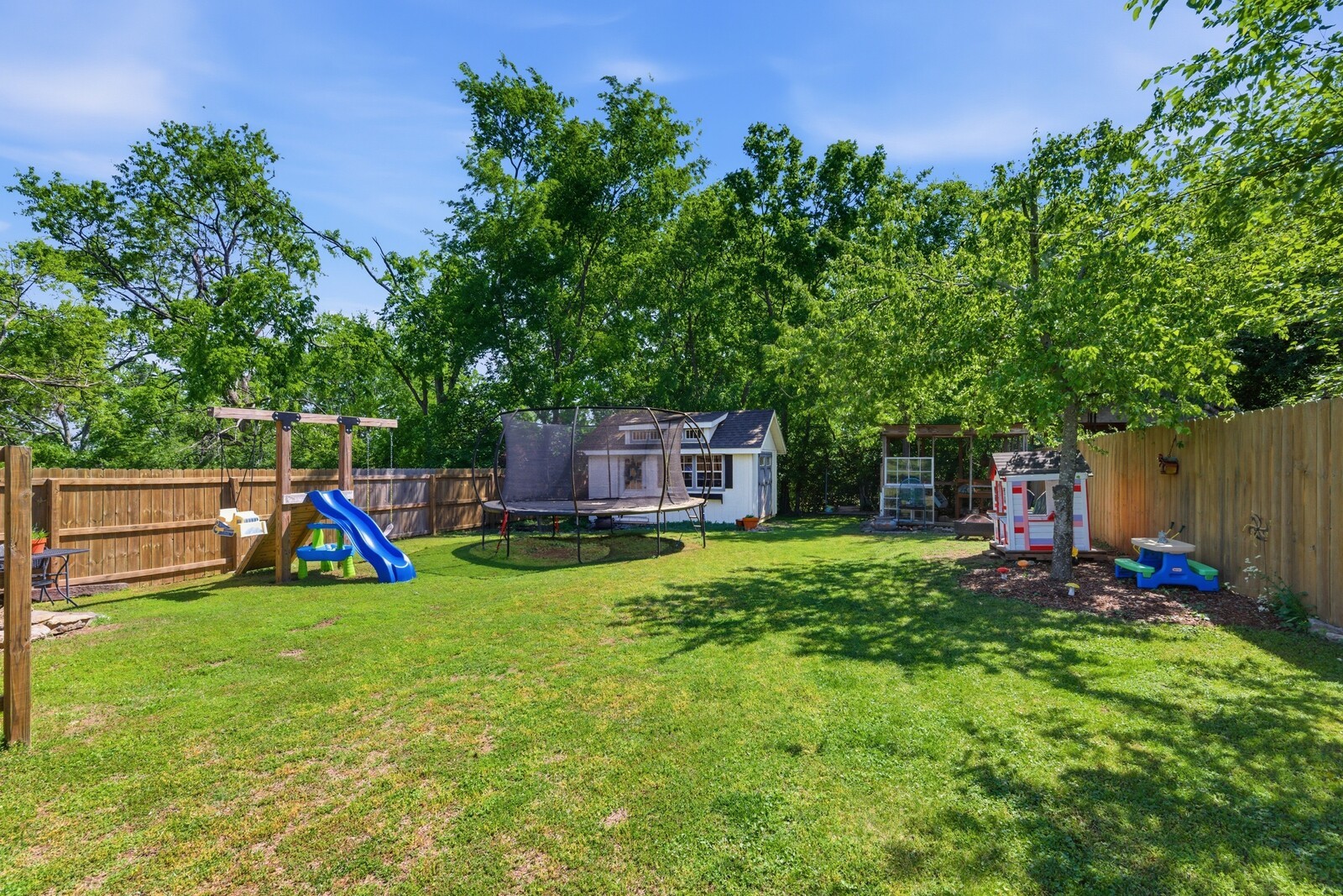 1703 Riverside Dr