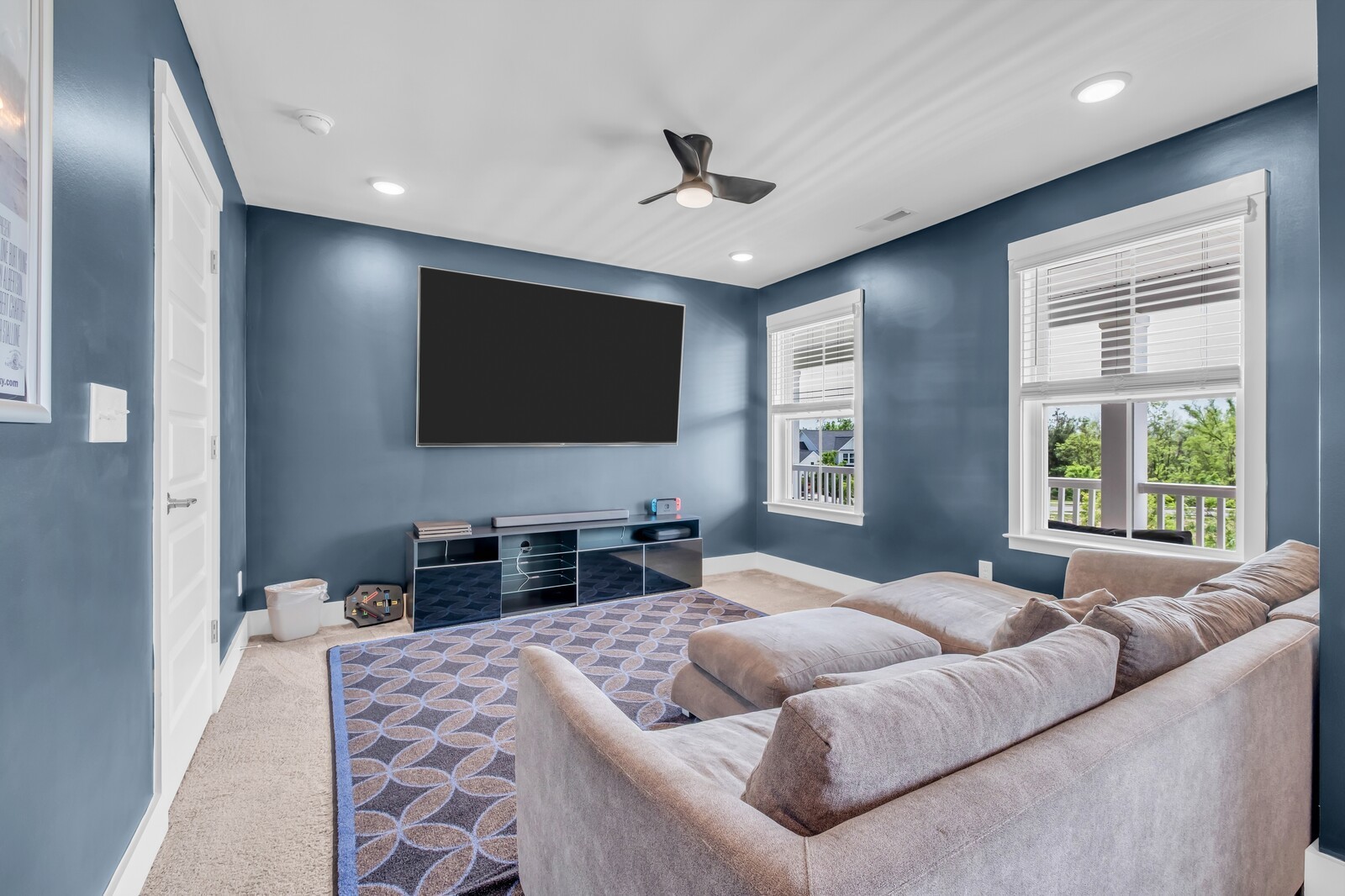 885 Rockwell Dr