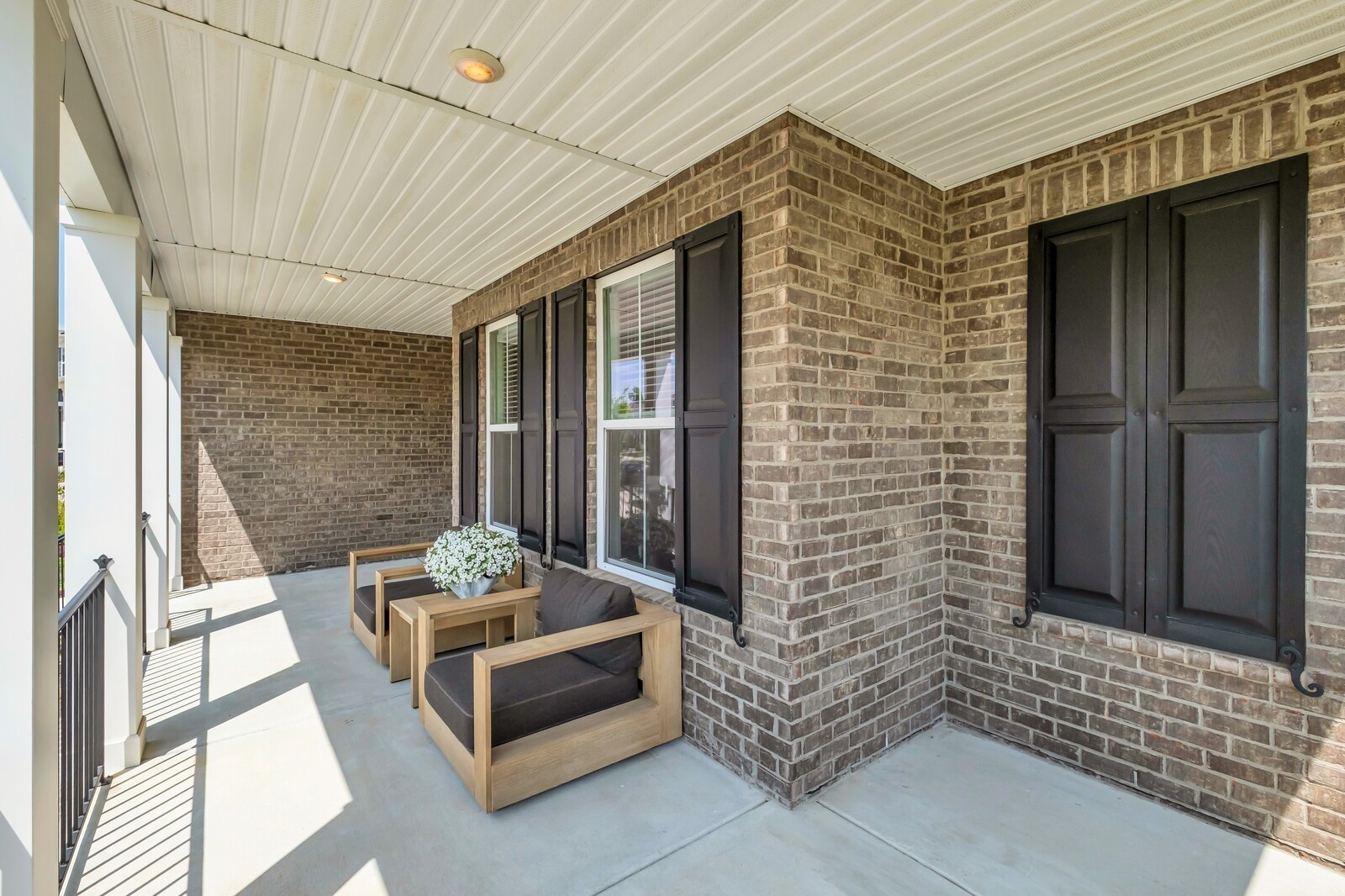 885 Rockwell Dr