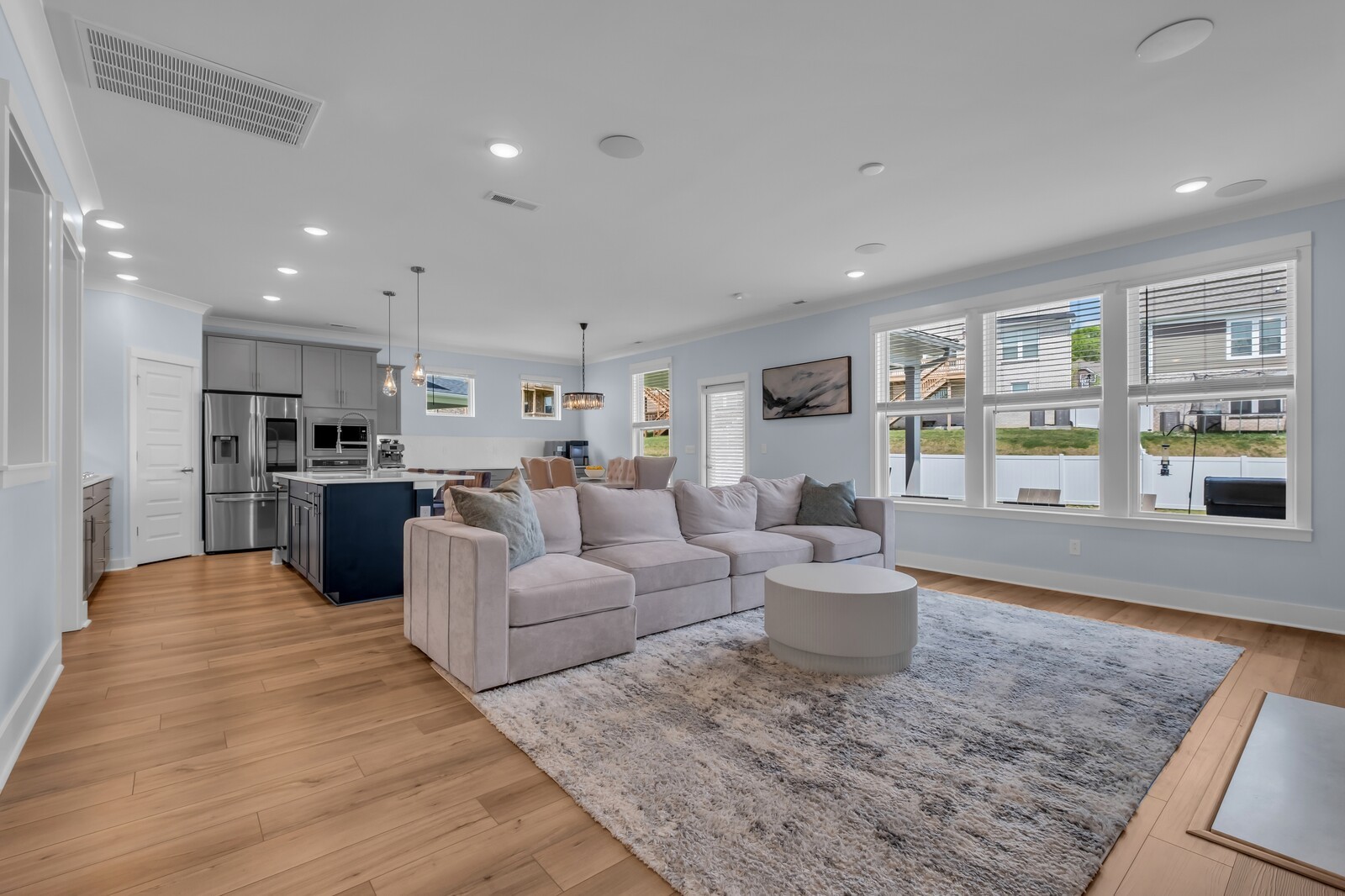 885 Rockwell Dr