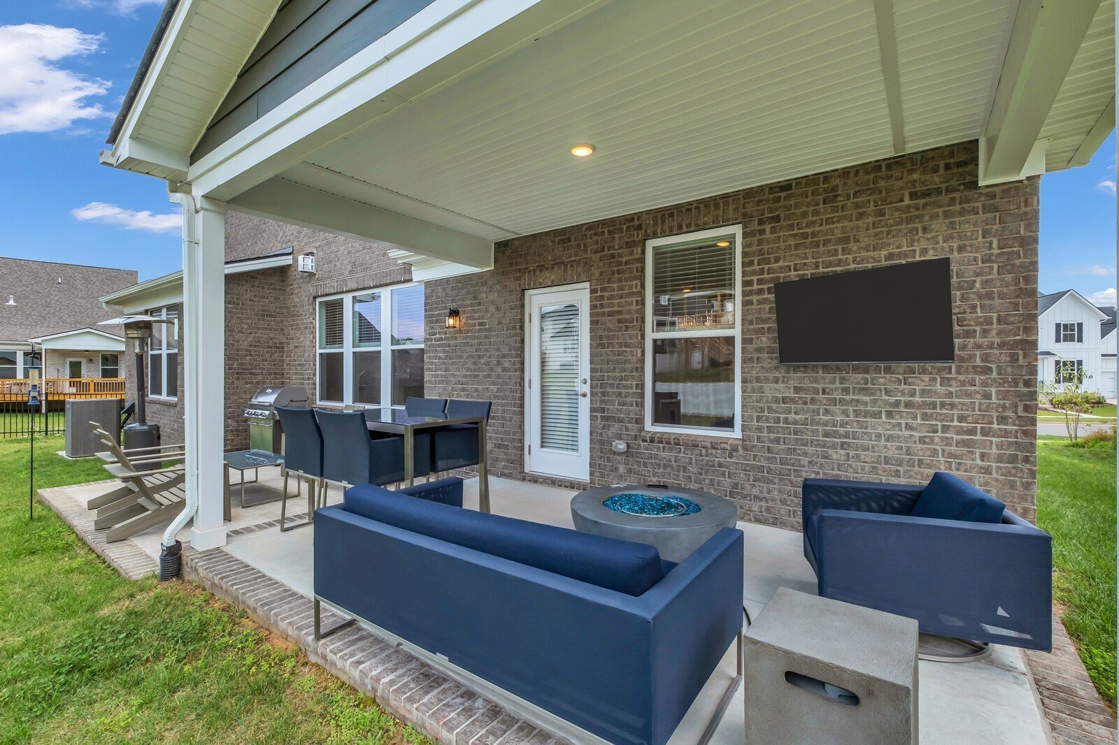 885 Rockwell Dr
