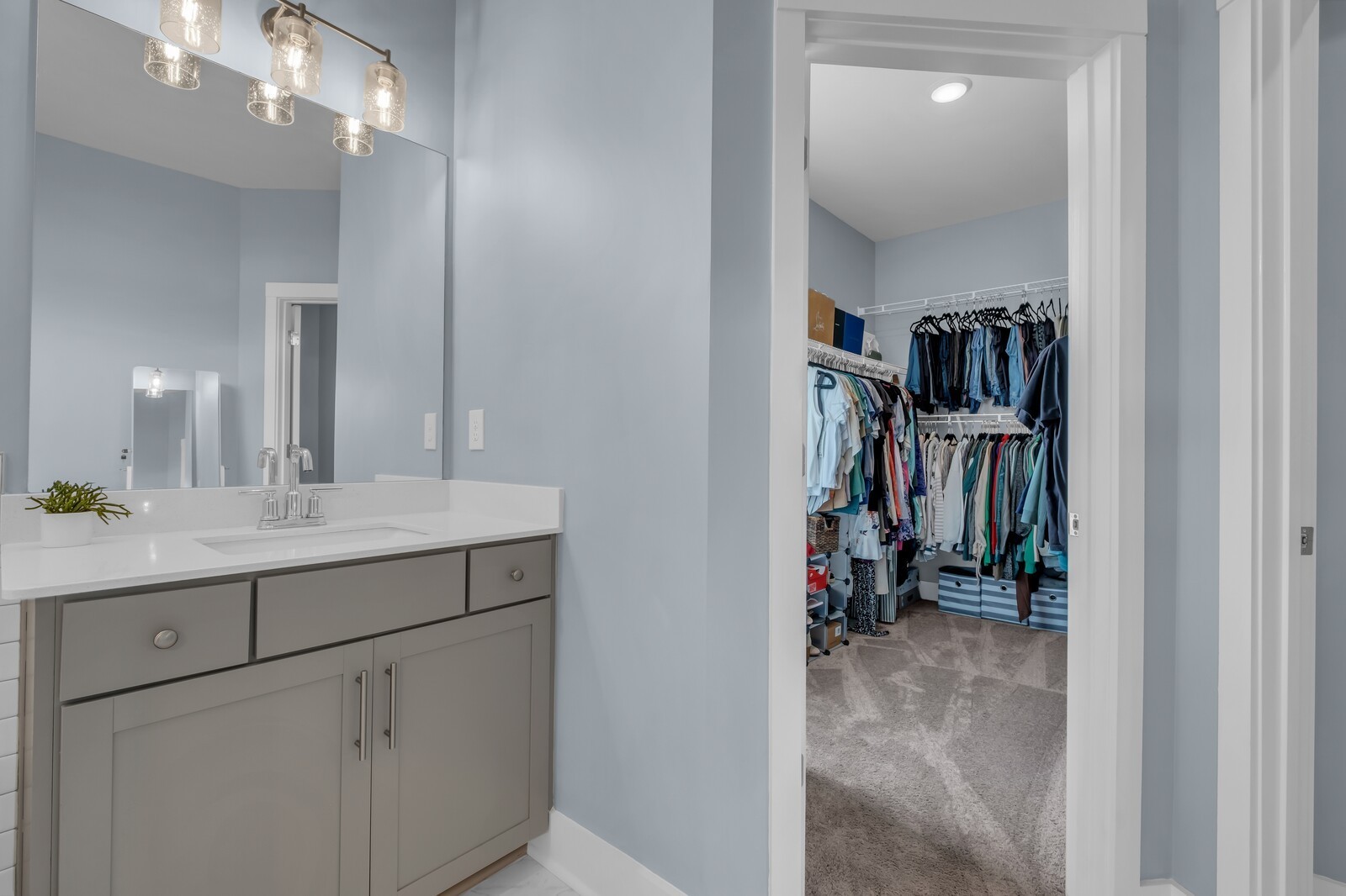 885 Rockwell Dr