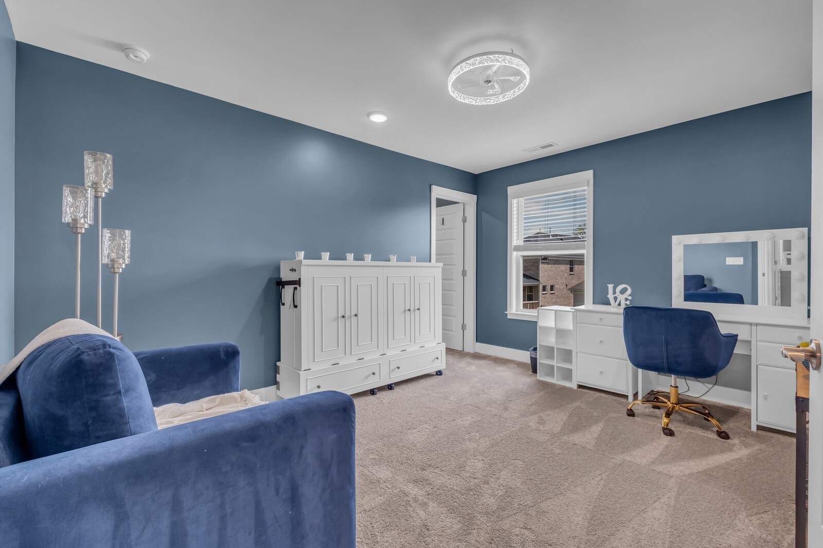 885 Rockwell Dr