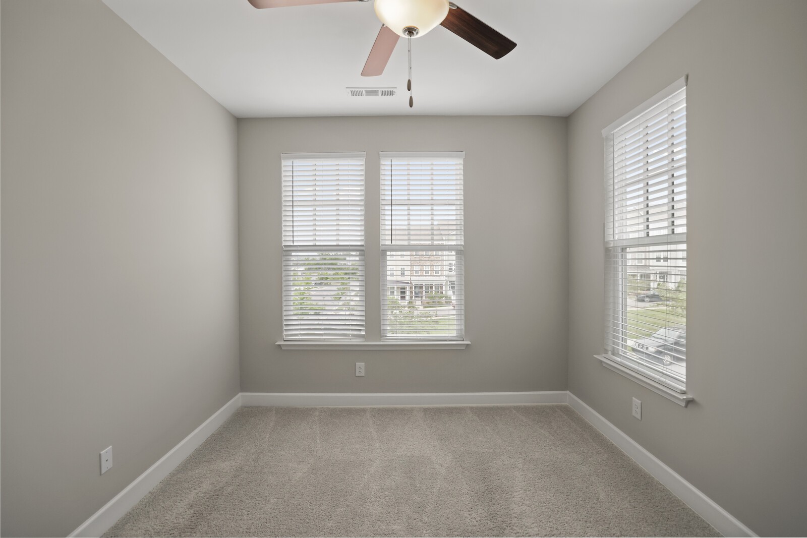 159 Burkitt Commons Ave