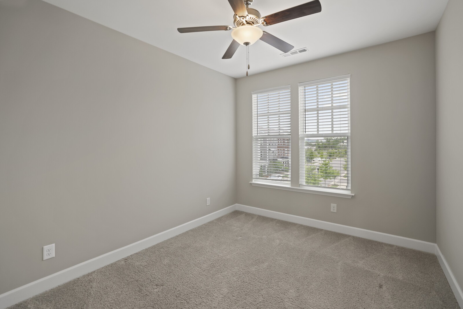 159 Burkitt Commons Ave