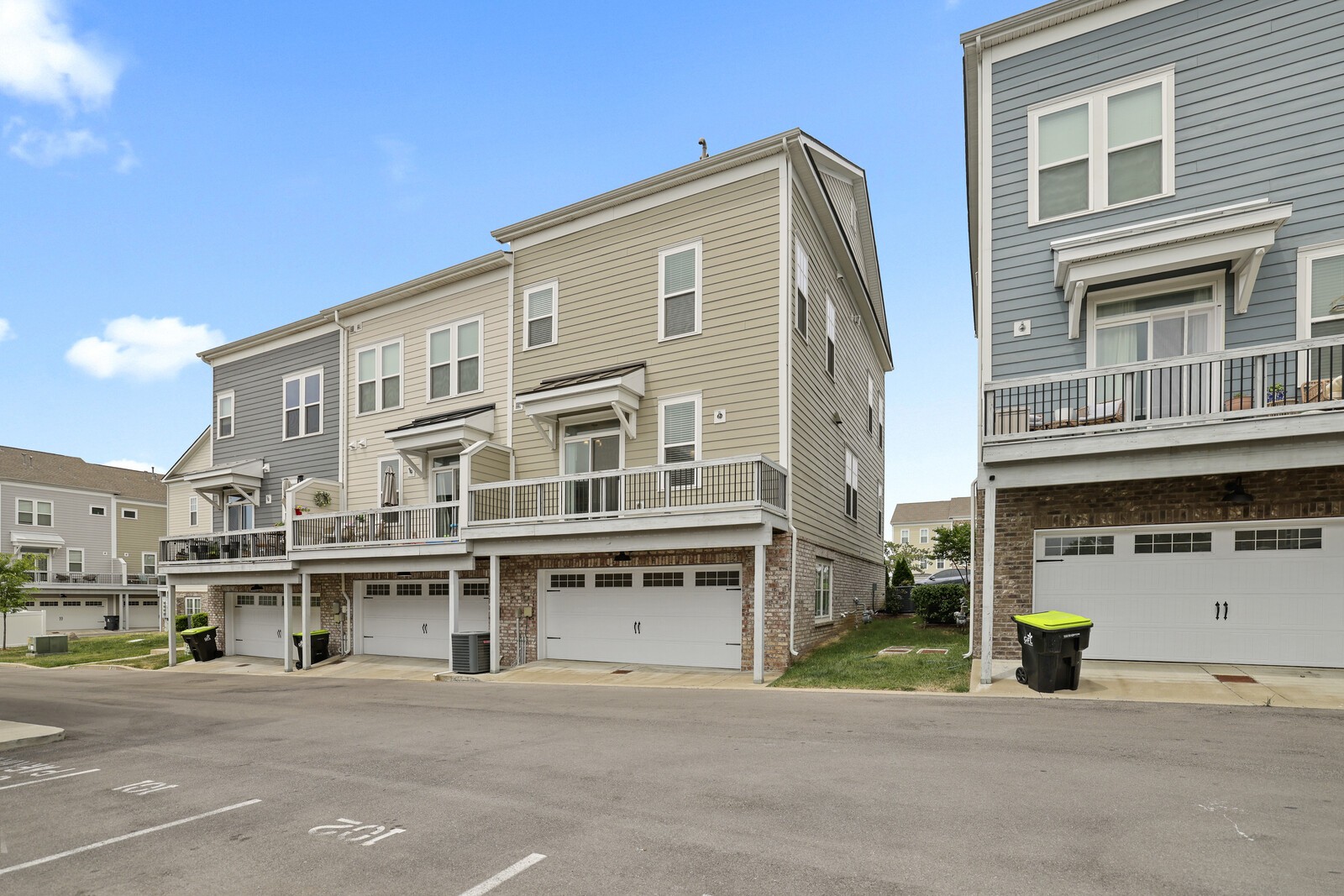 159 Burkitt Commons Ave