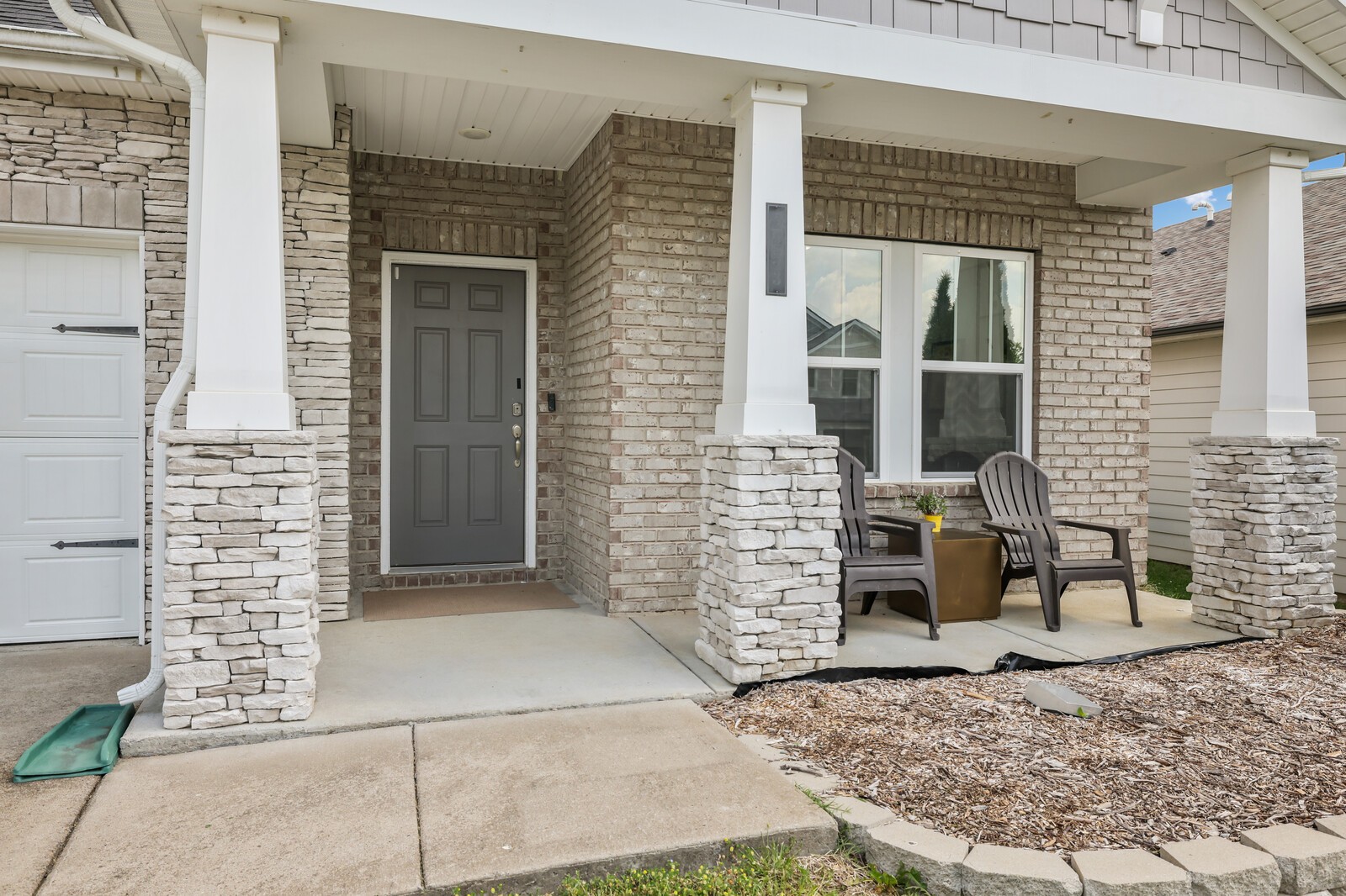 2453 Prairie Hill Dr