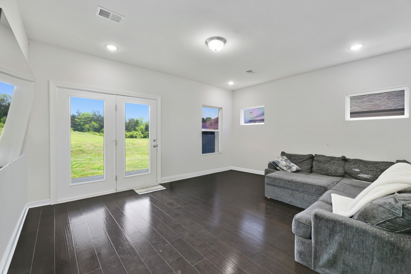 2453 Prairie Hill Dr