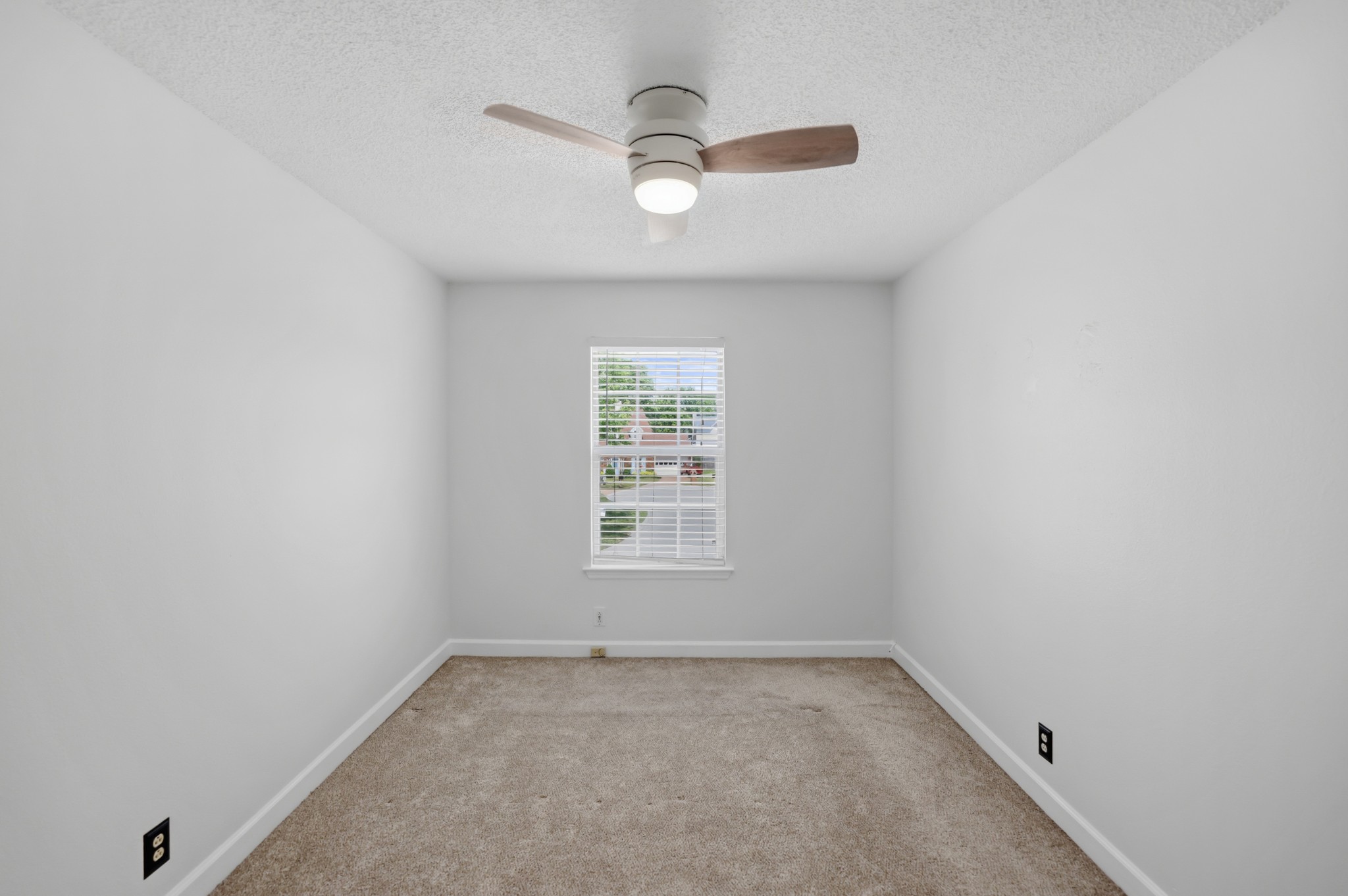 785 Jaywood Dr