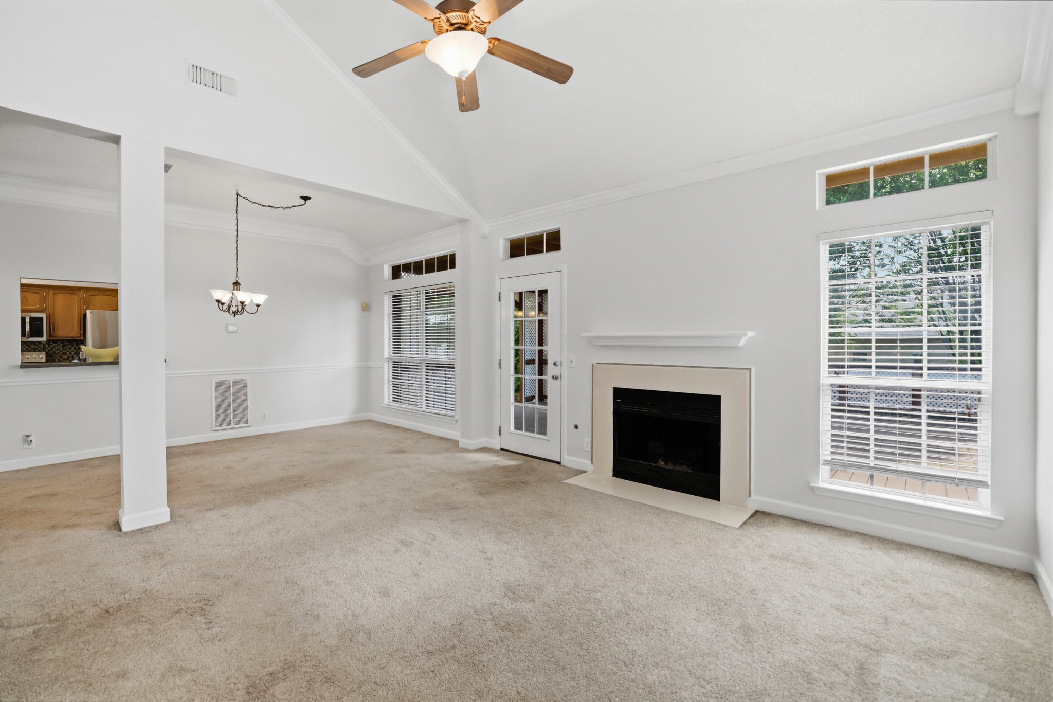 785 Jaywood Dr
