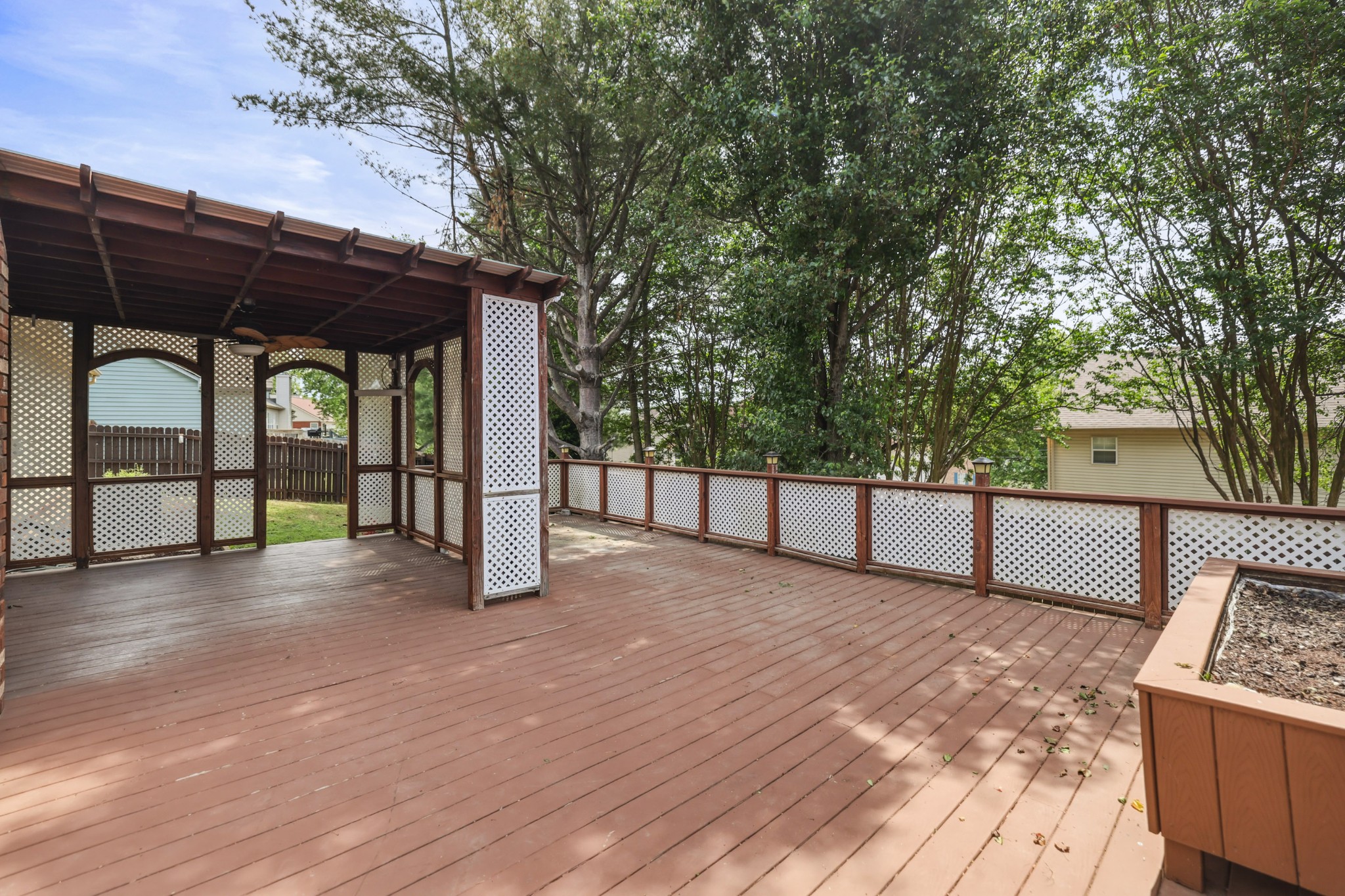 785 Jaywood Dr