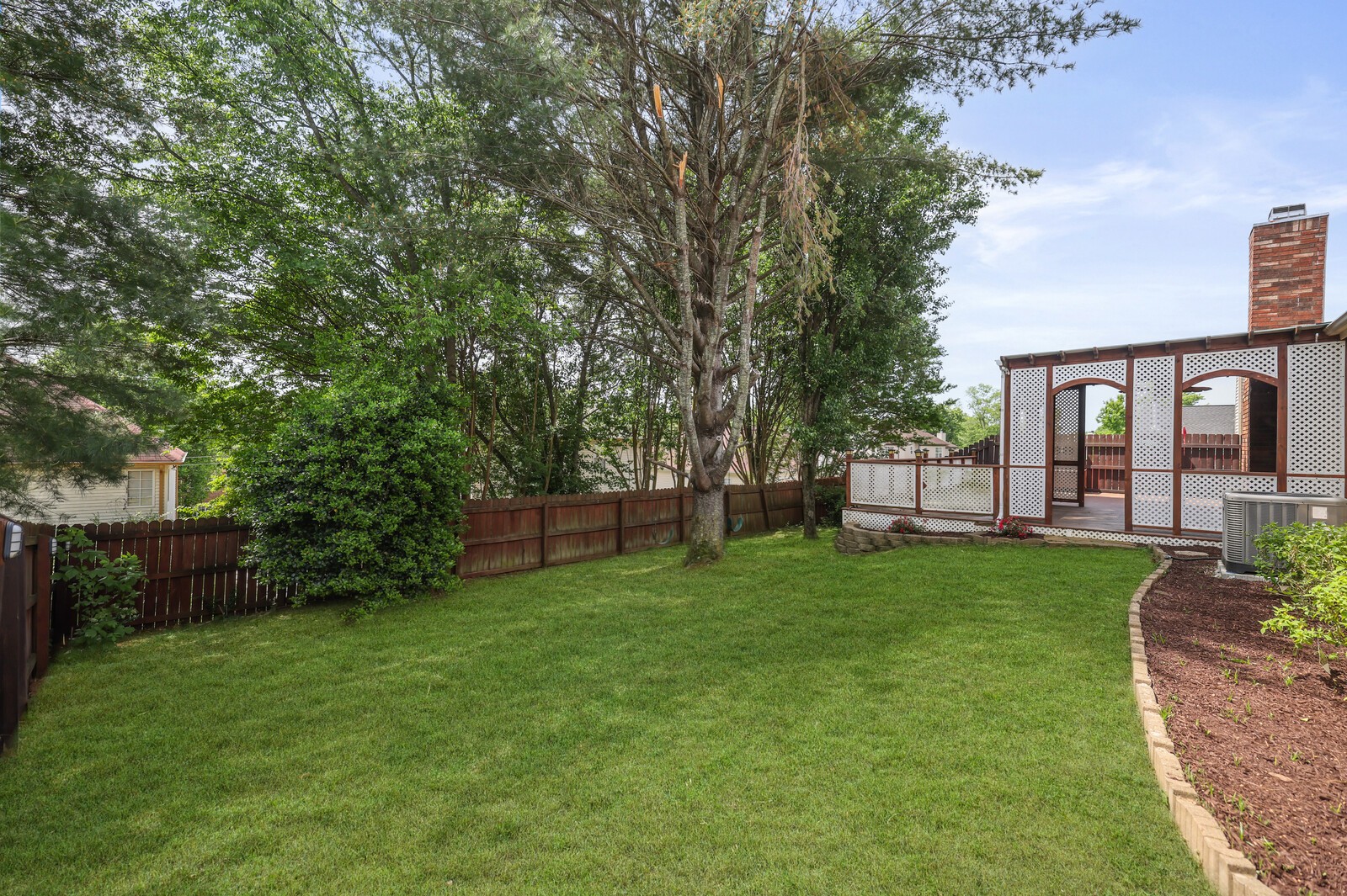 785 Jaywood Dr