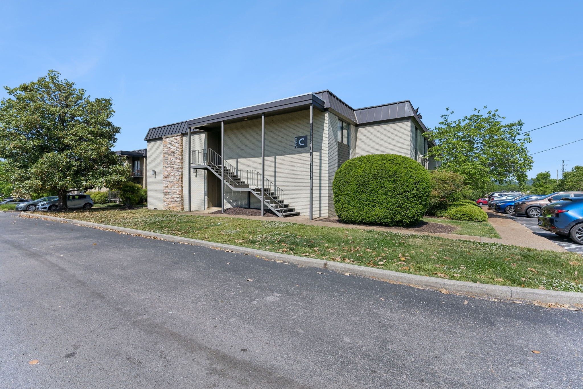 6680 Charlotte Pike Unit: C1