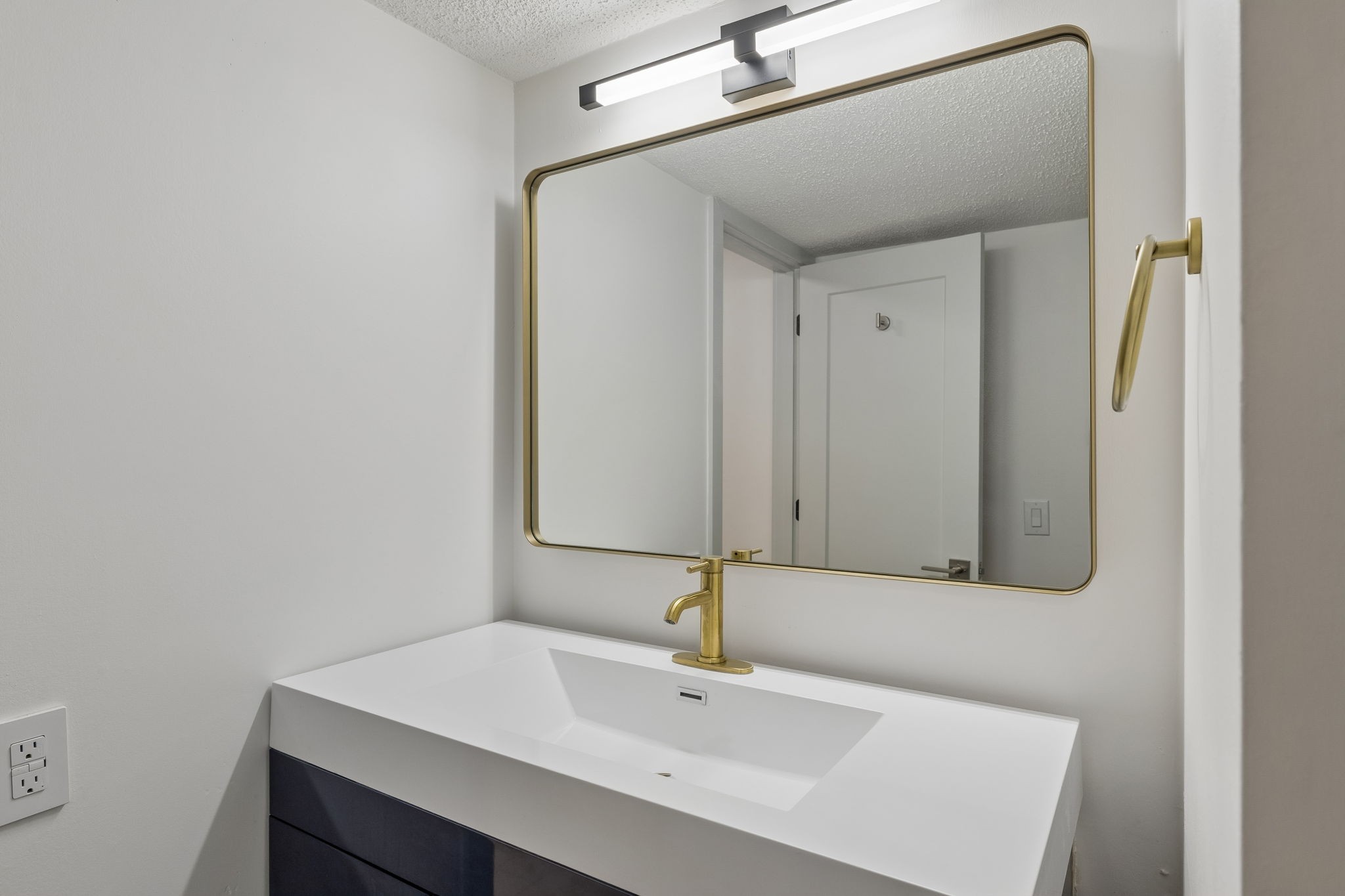 6680 Charlotte Pike Unit: C1