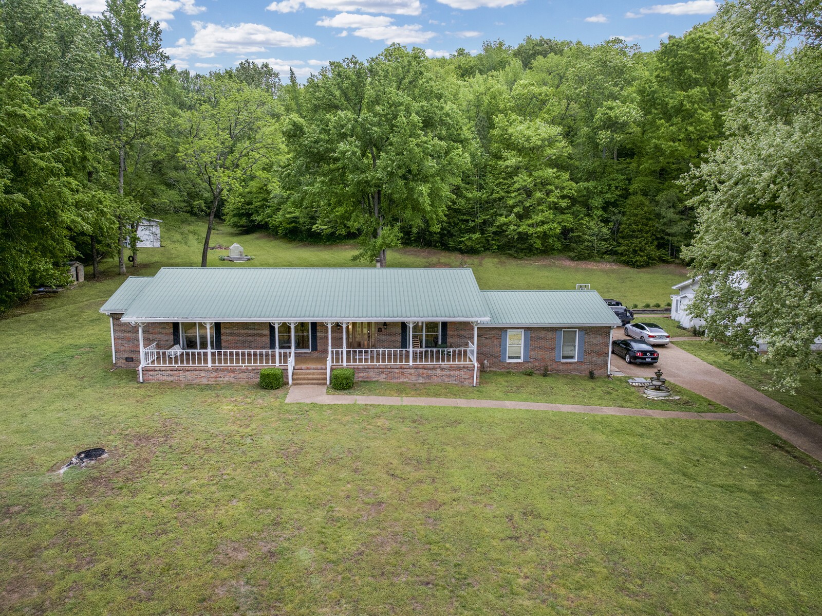 6268 Highway 100, W