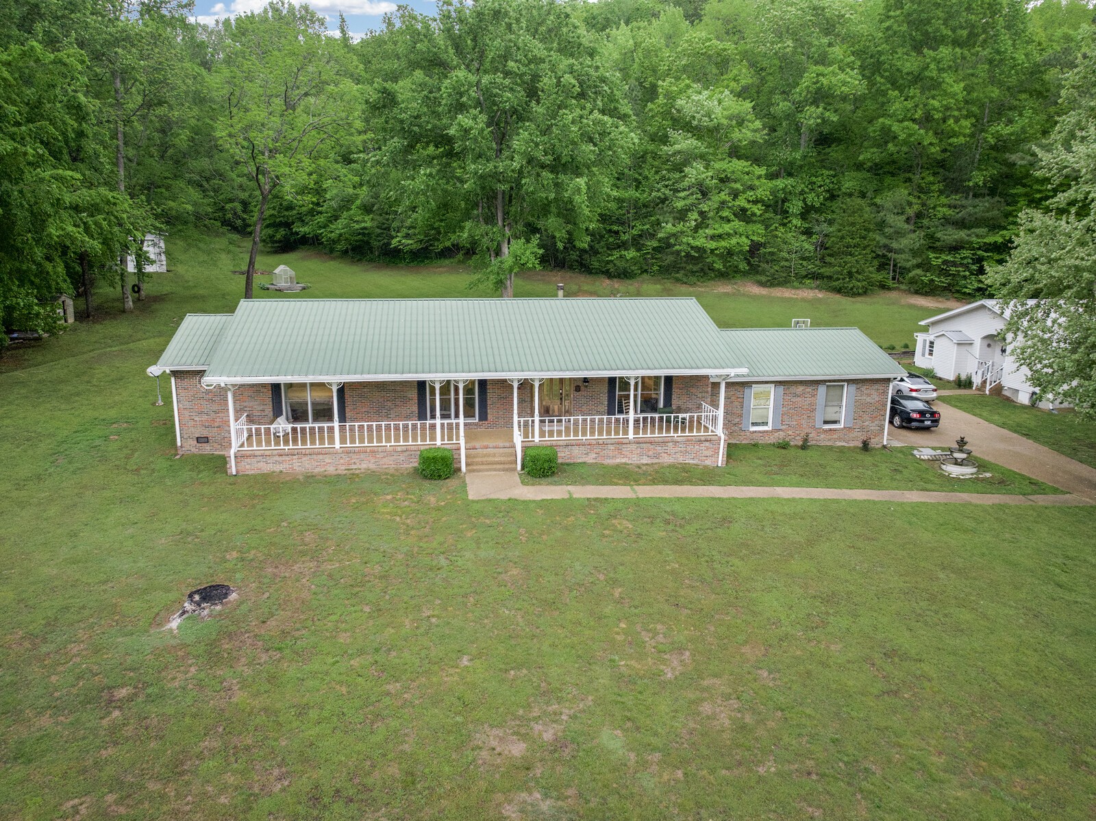 6268 Highway 100, W