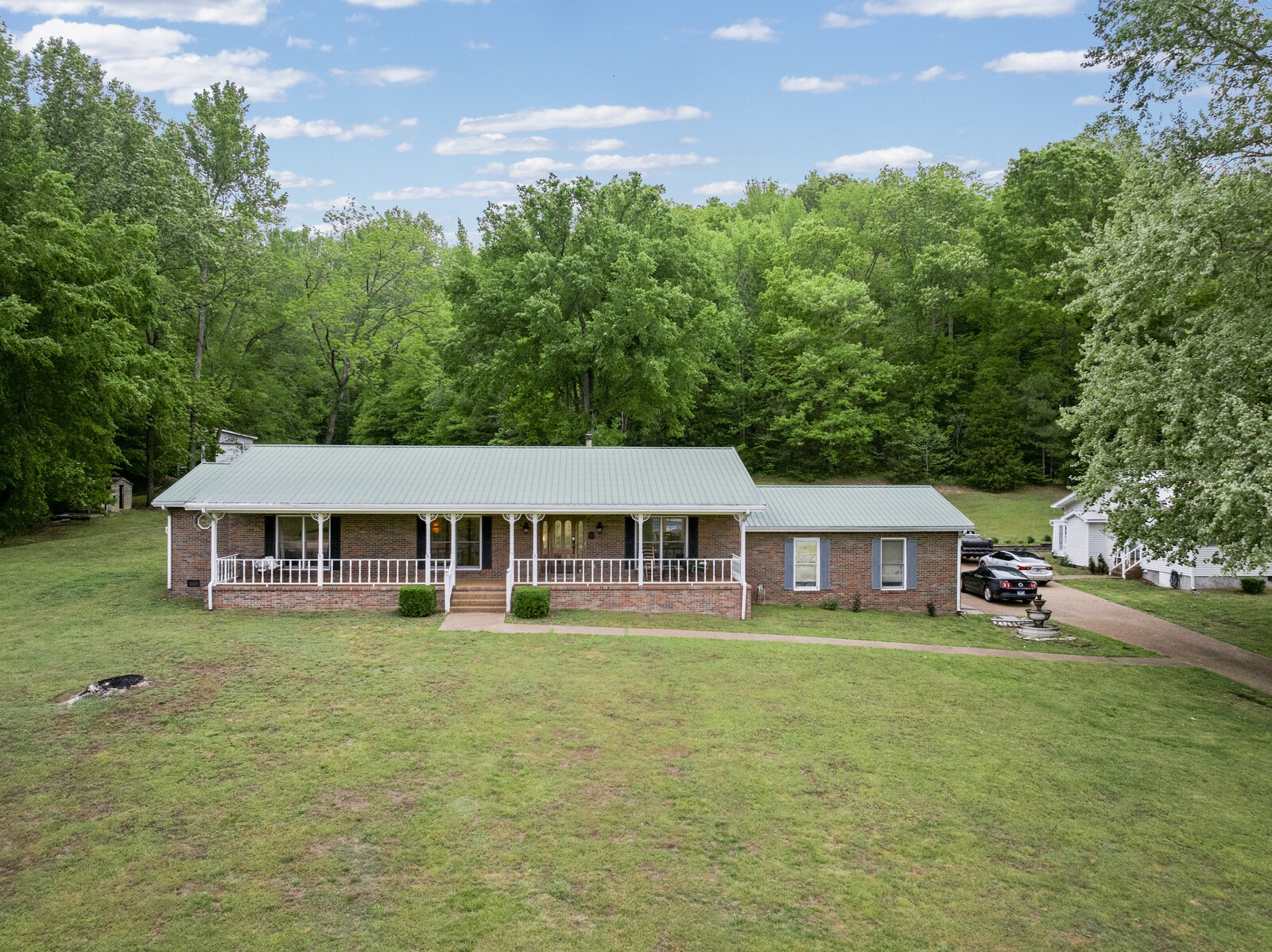6268 Highway 100, W