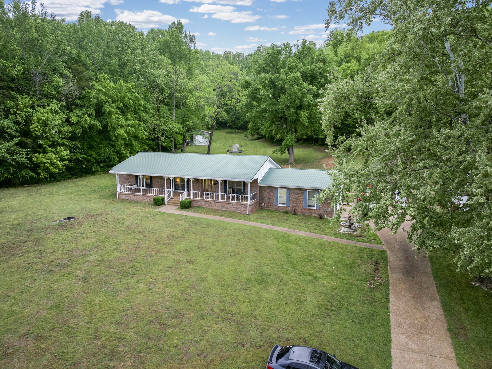 6268 Highway 100, W
