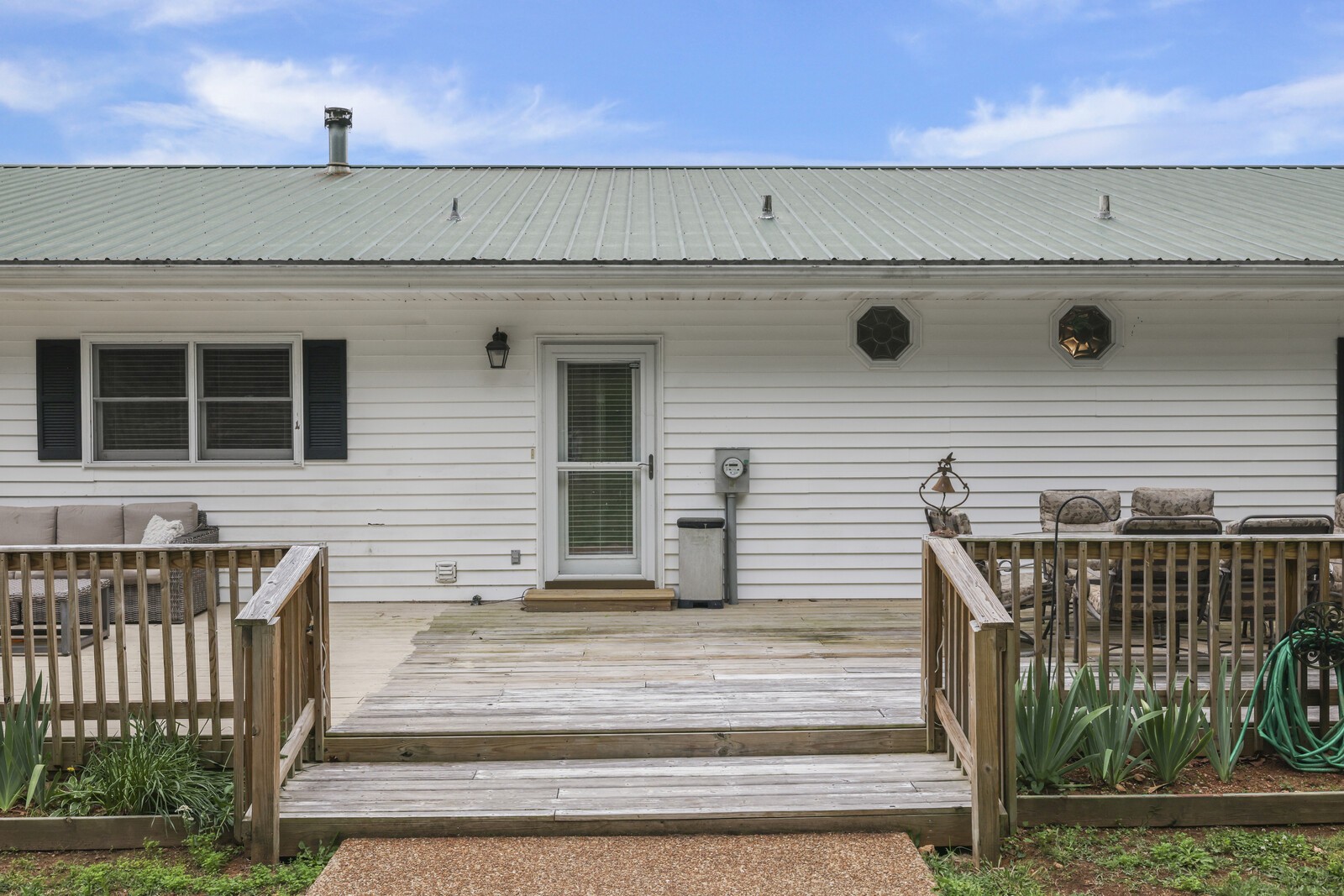 6268 Highway 100, W