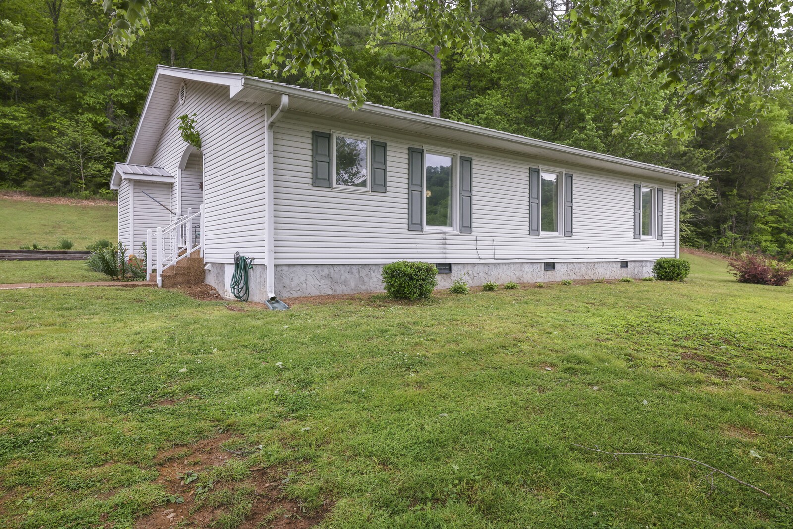 6268 Highway 100, W