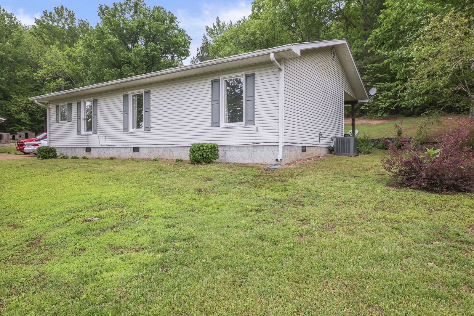 6268 Highway 100, W