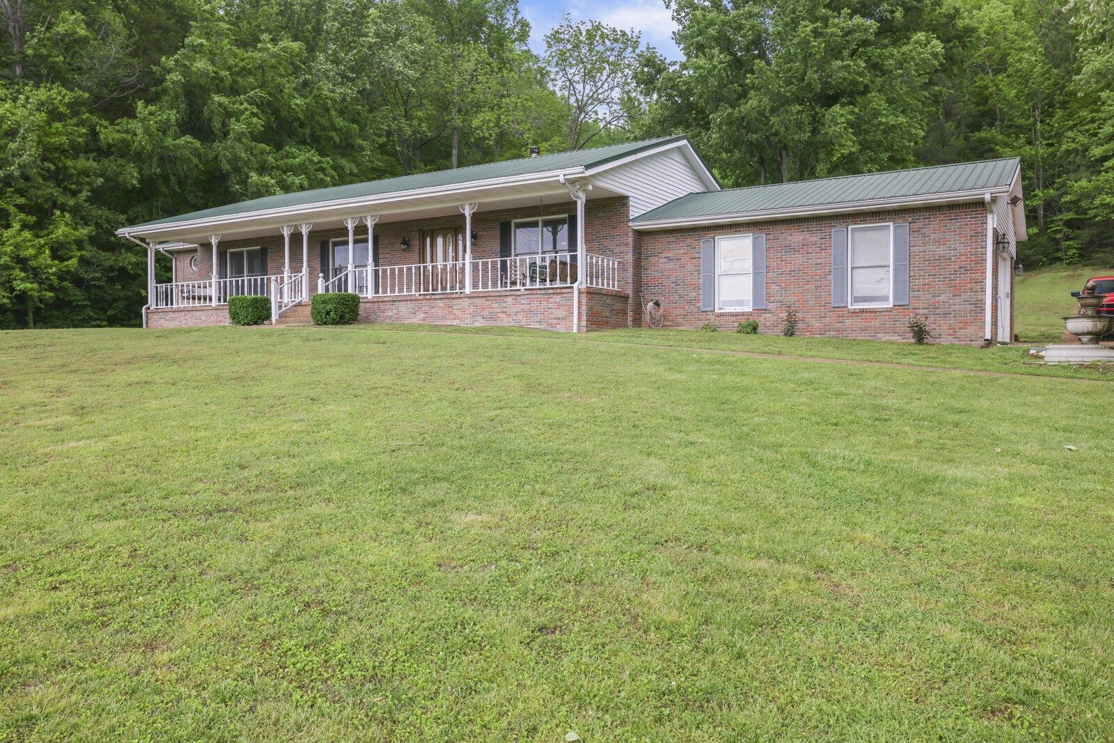 6268 Highway 100, W