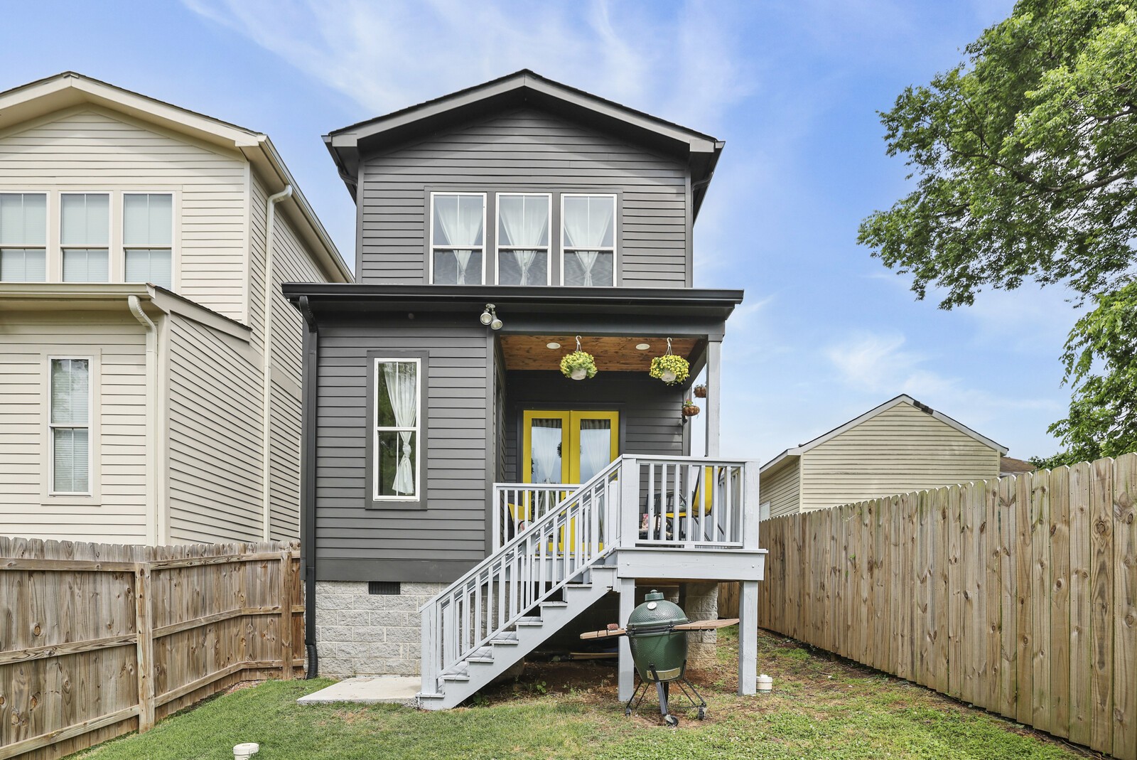 2421 14th Ave, N