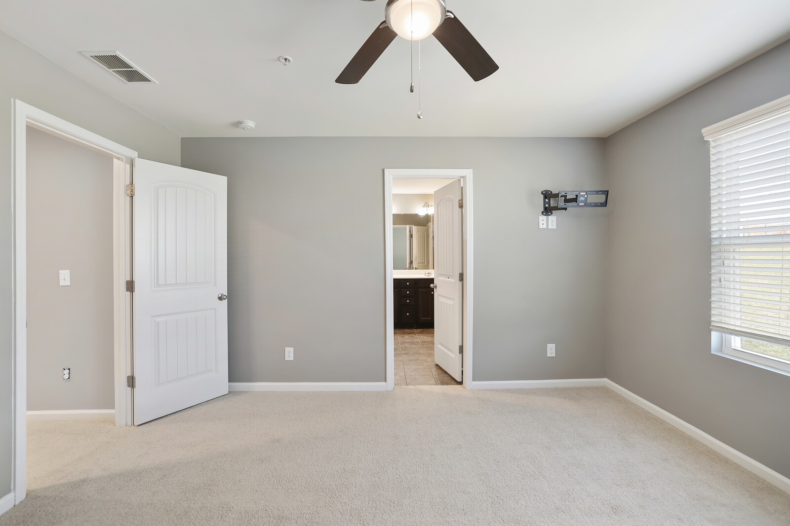 742 Tennypark Ln
