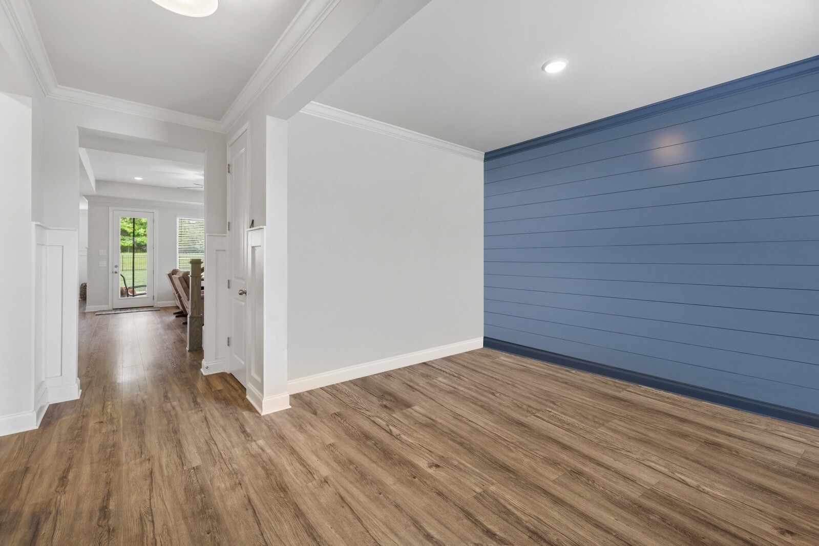 517 Oakvale Ln