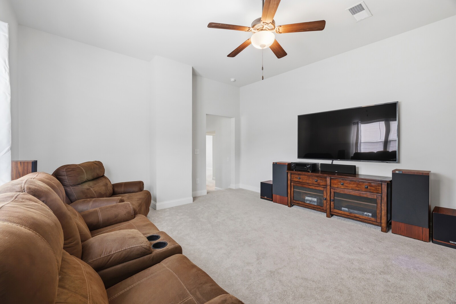 517 Oakvale Ln