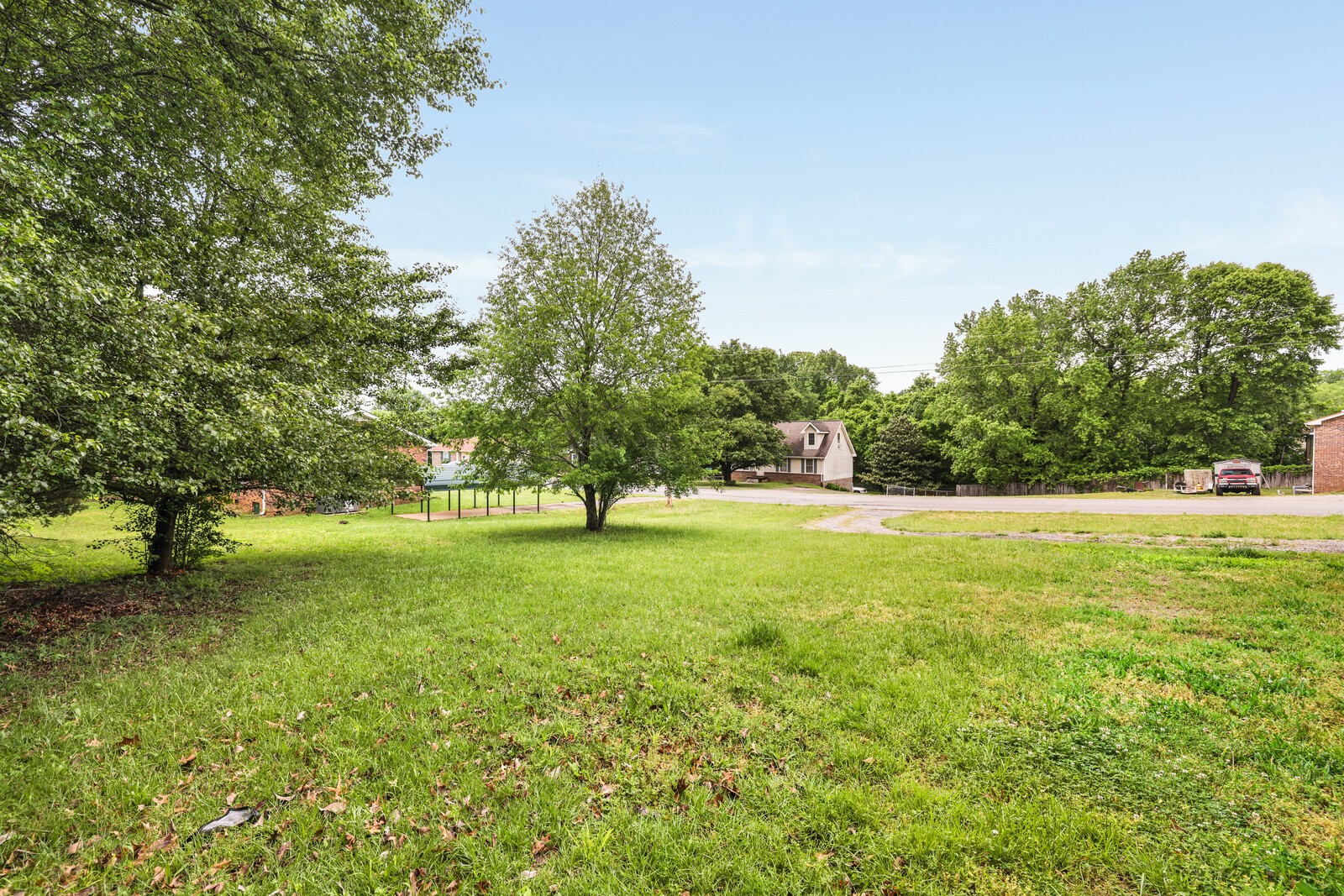 638 Lafayette Rd