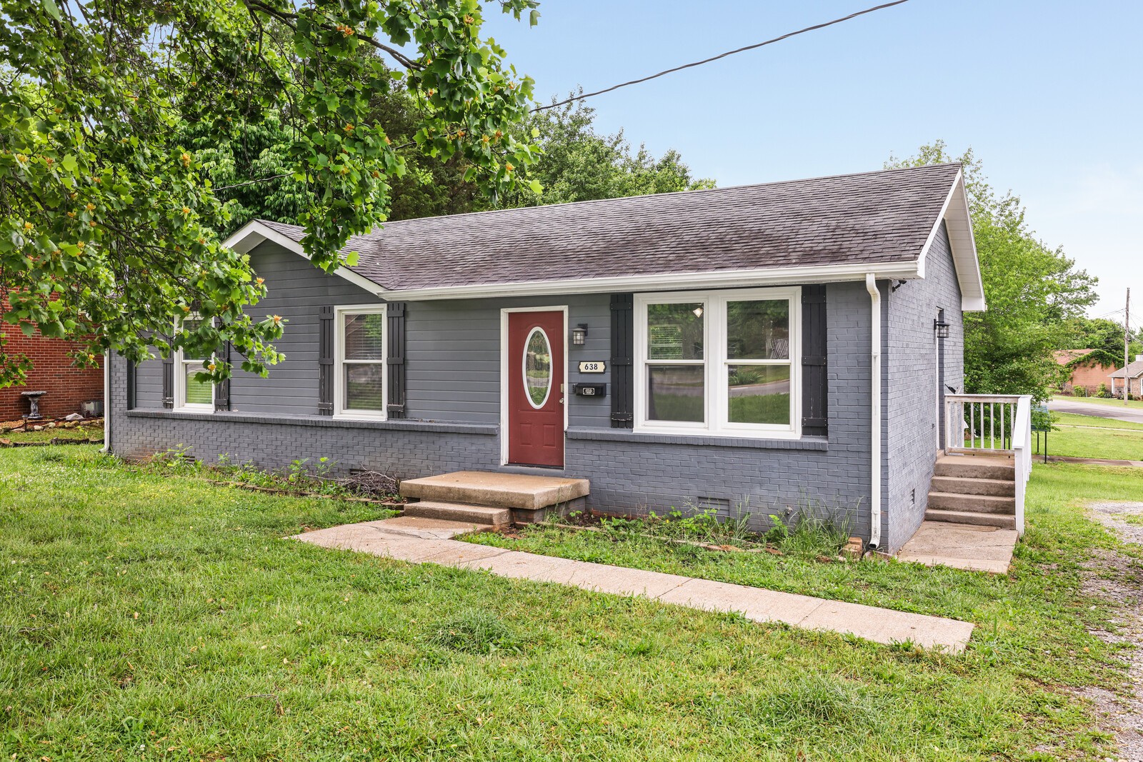 638 Lafayette Rd