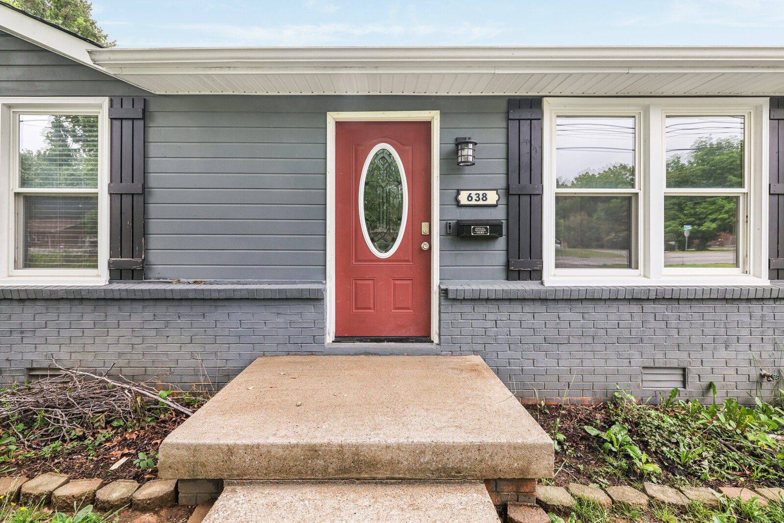 638 Lafayette Rd