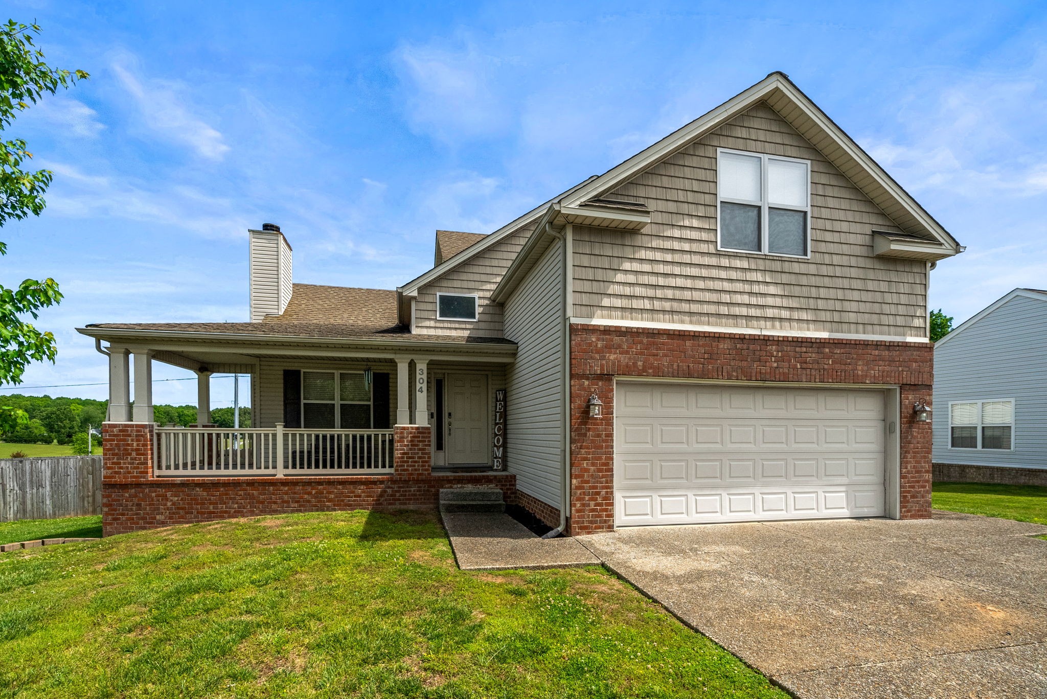 304 W Winterberry Trl