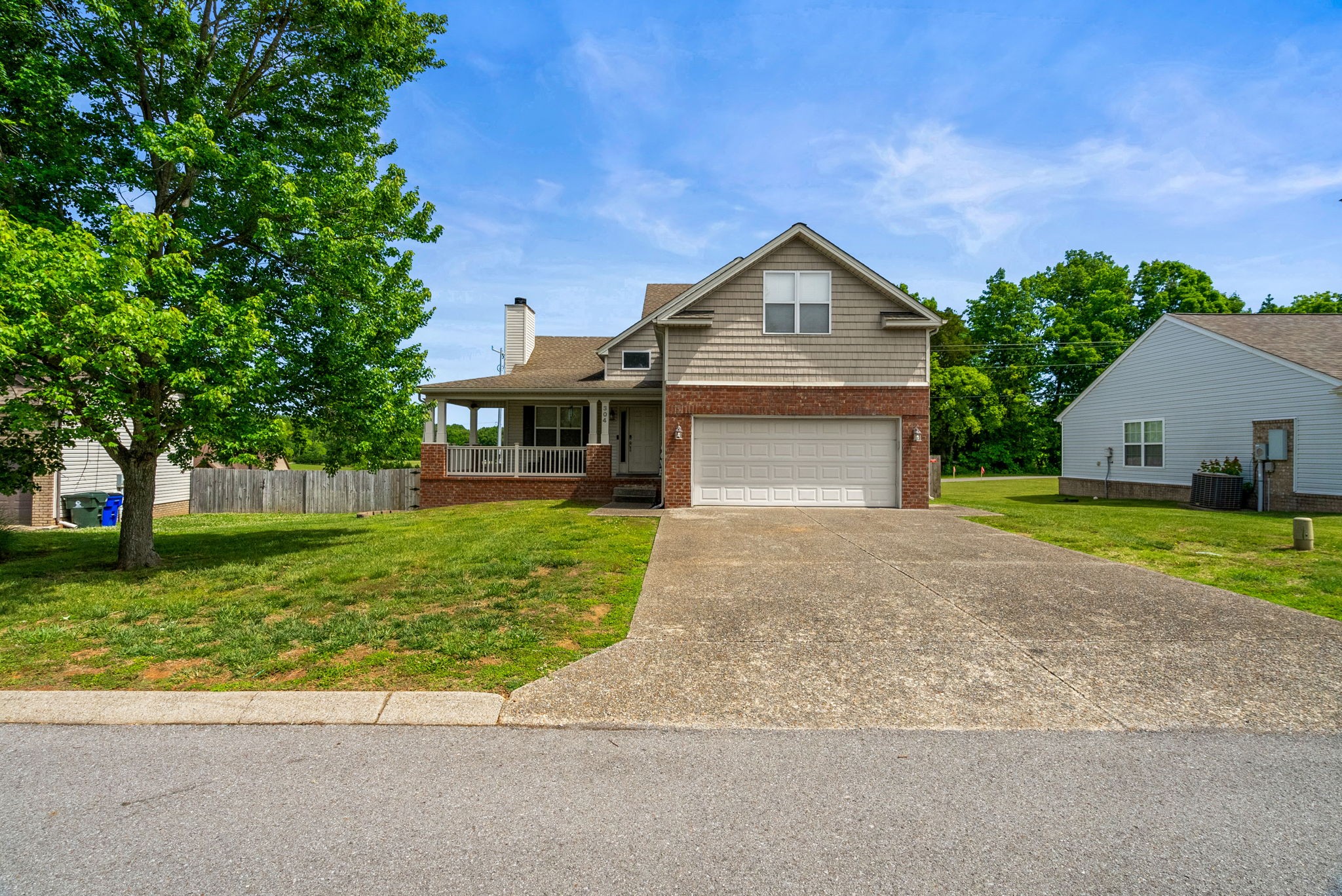 304 W Winterberry Trl